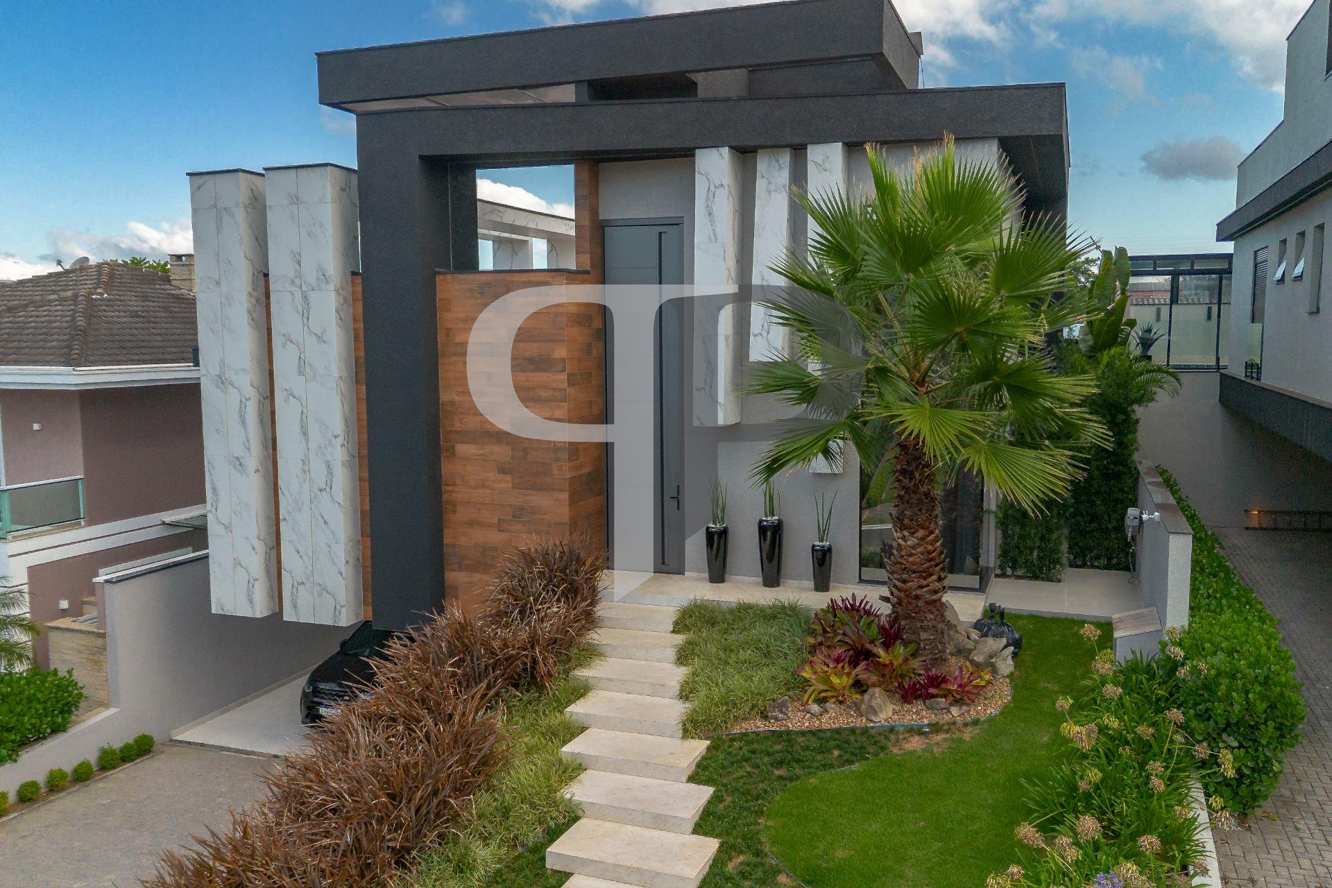 Casa TÃ©rrea no CondomÃ­nio Pineland  350m  Porteira Fechada e...