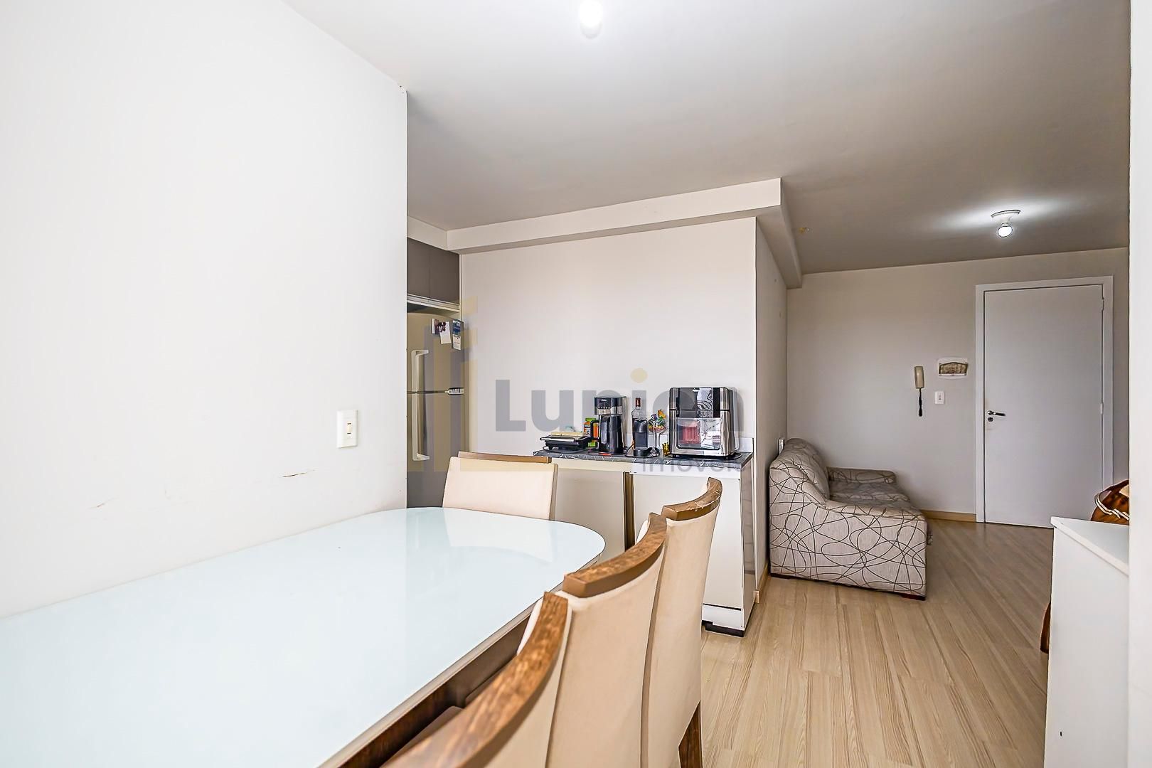 Apartamento com 2 dormitórios,  Condomínio Grand Chateau, Pinh...