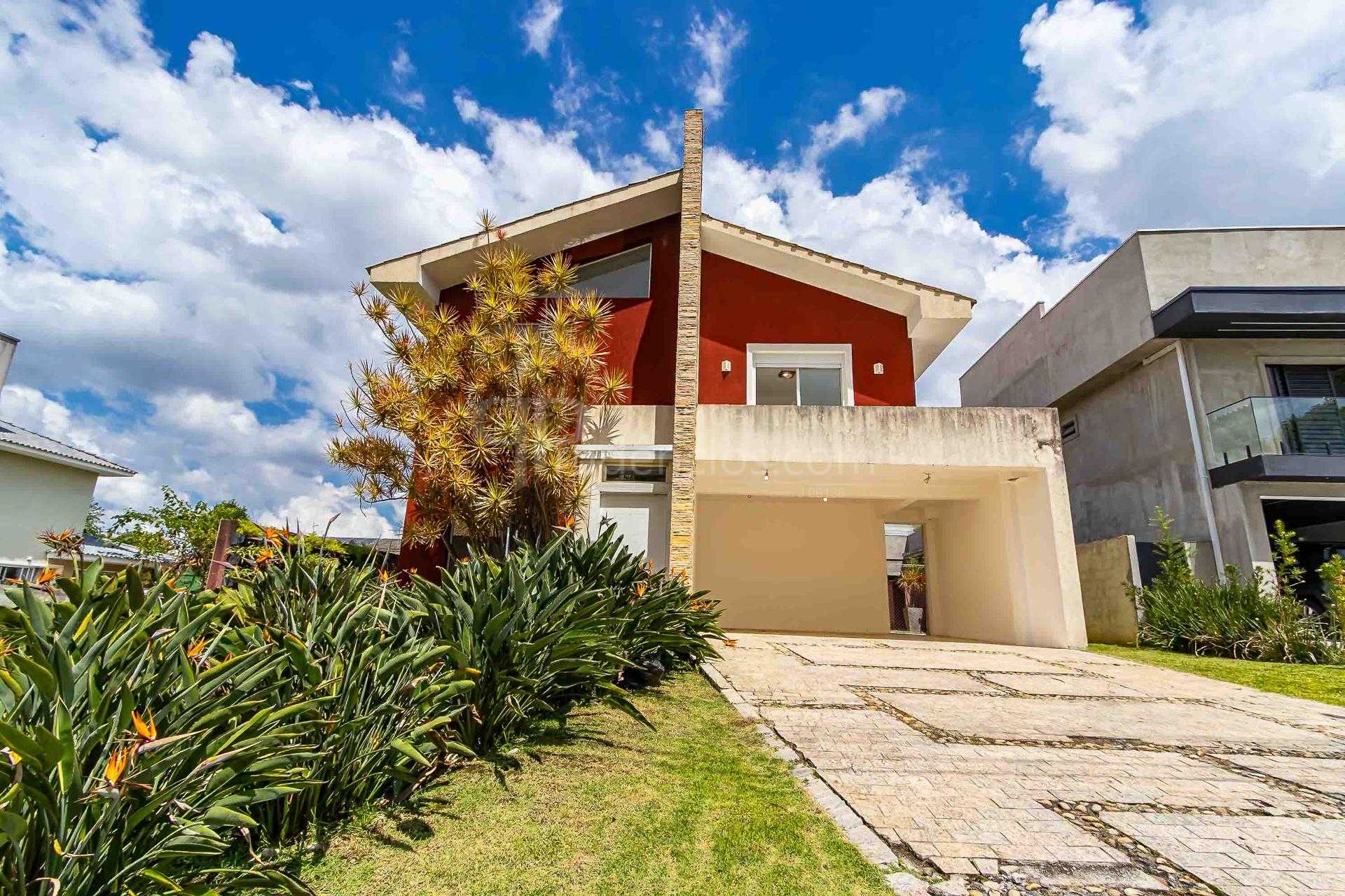 Casa Alto Padrão45 Quartos  3 Suítes  - Condomínio Pinewoods, ...