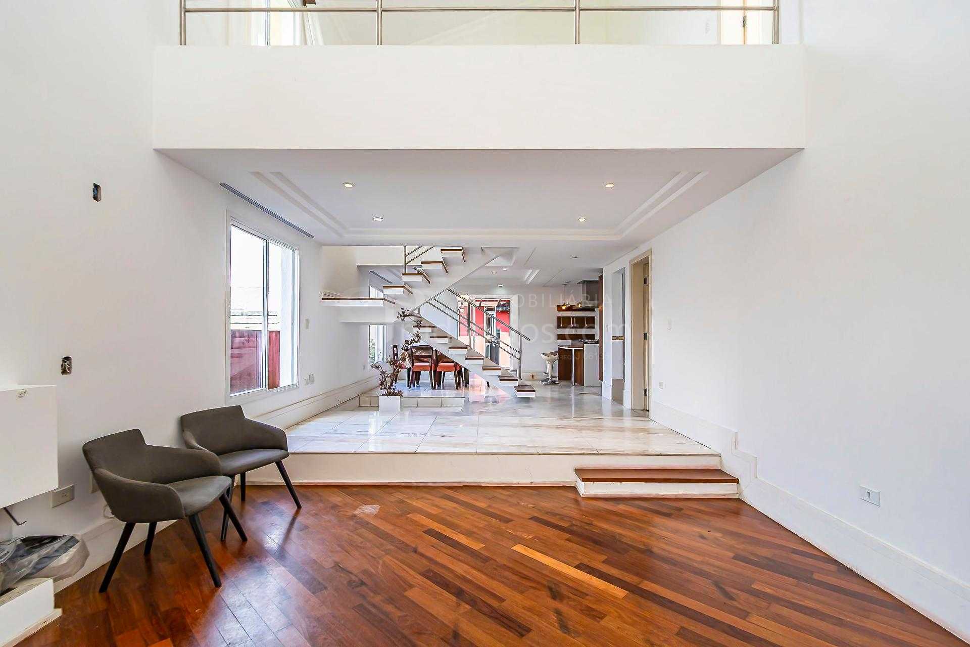 Casa Alto Padrão45 Quartos  3 Suítes  - Condomínio Pinewoods, ...