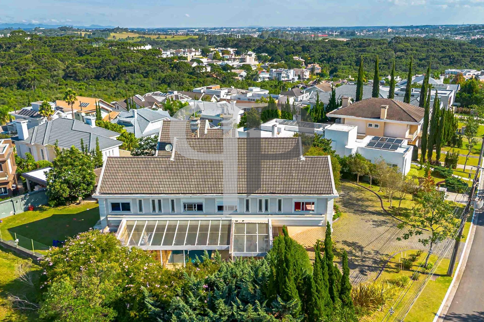 Casa à venda 6 suítes, 687m2 e piscina, Alphaville Graciosa, P...