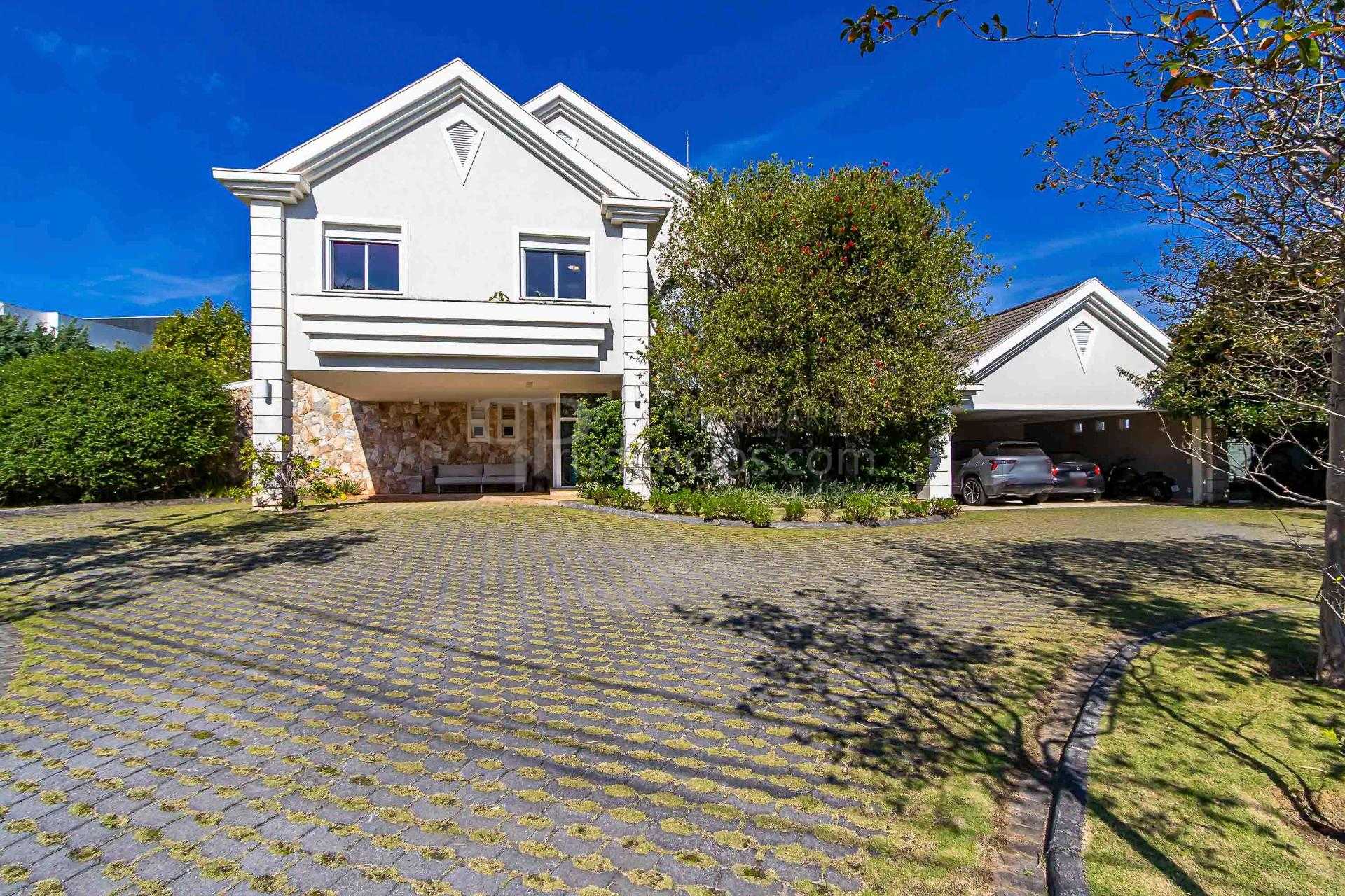 Casa à venda 6 suítes, 687m2 e piscina, Alphaville Graciosa, P...