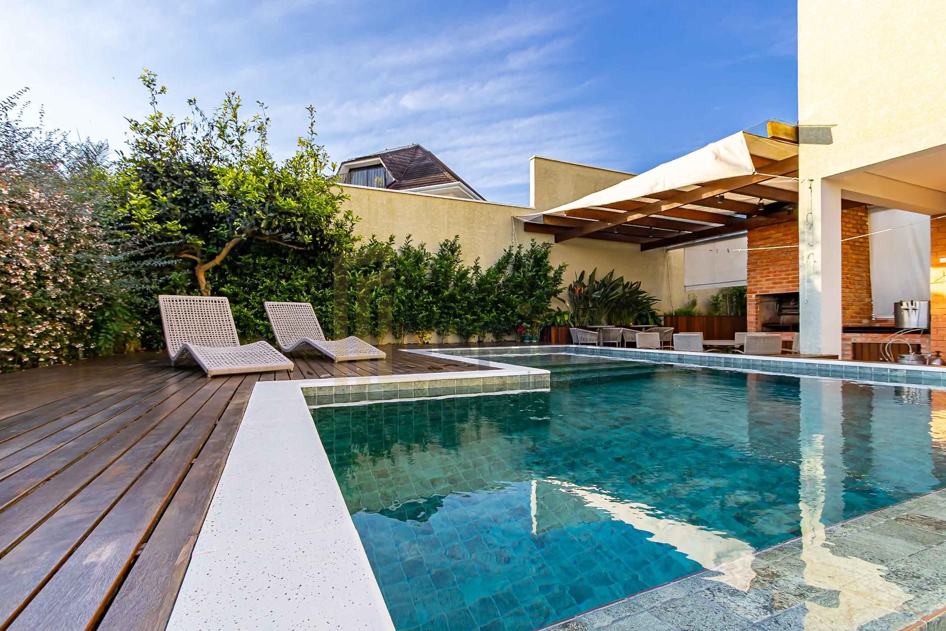 Casa à venda 4 suítes e piscina, Alphaville Graciosa, PINHAIS ...