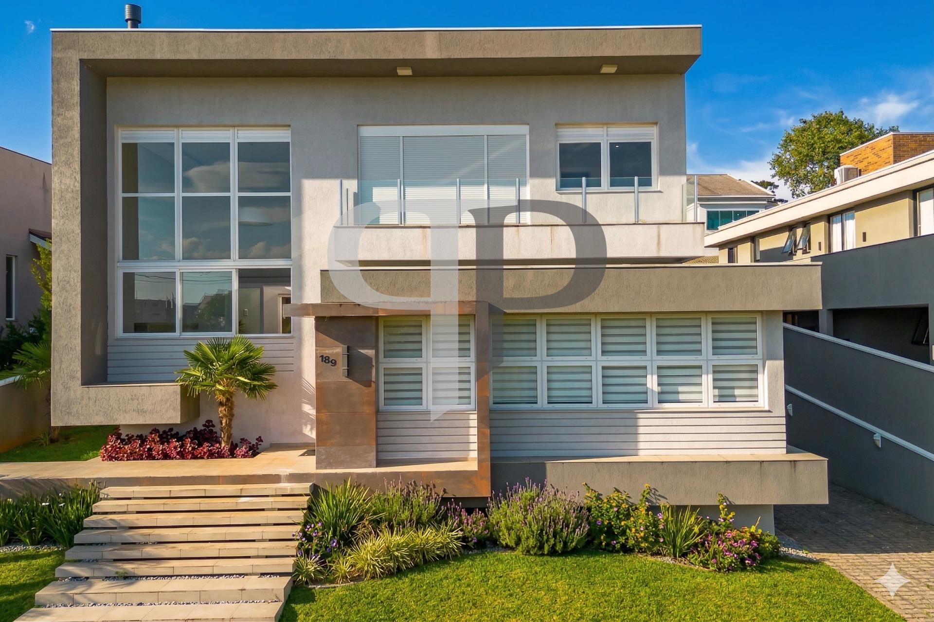 Casa Alto Padrão com Vista Lago 4 suítes -  Alphaville Gracios...