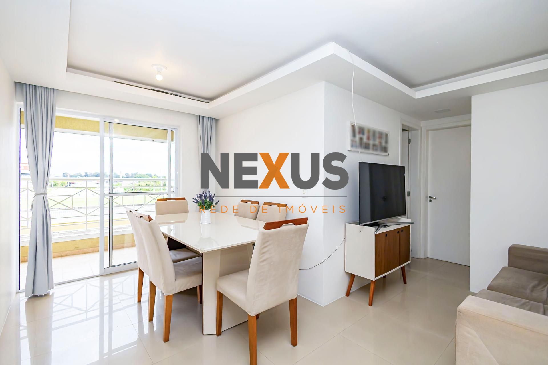 Apartamento com 2 dormitórios, Condomínio Grand Chateau, Pinh...