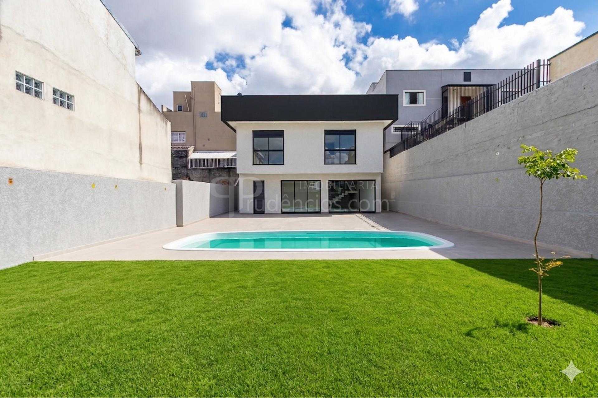 Casa Nova com Piscina no Boqueirão 3 Suítes e 256m  Curitiba n...