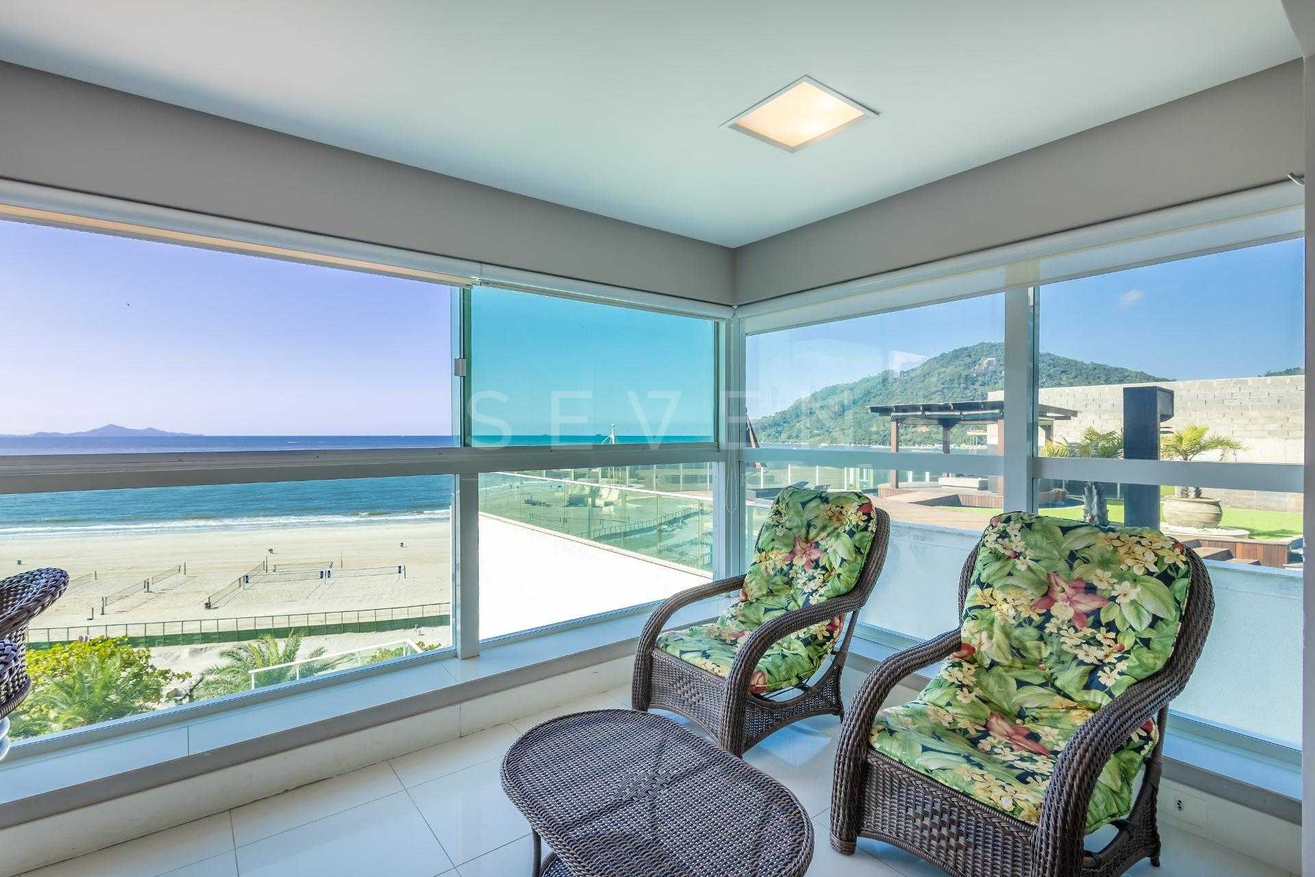 Apartamento beira mar e frente mar no Acqua Residence, BALNEAR...