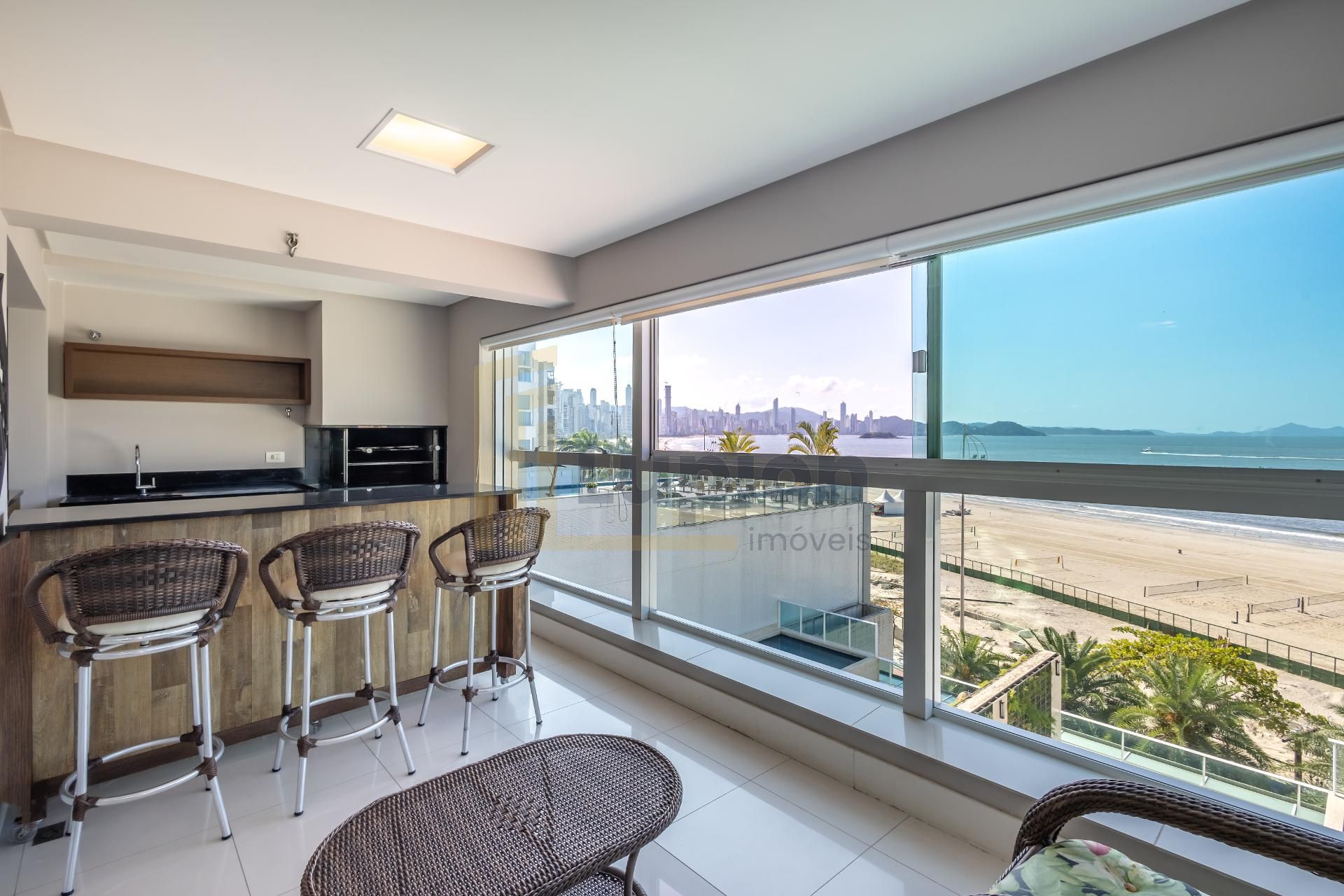 Apartamento beira mar e frente mar no Acqua Residence, BALNEAR...