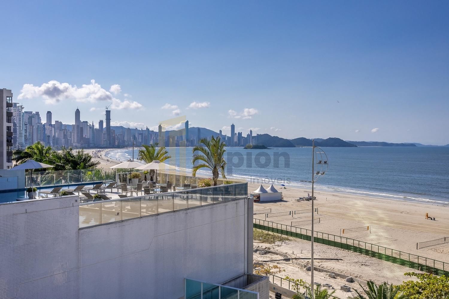 Apartamento beira mar e frente mar no Acqua Residence, BALNEAR...