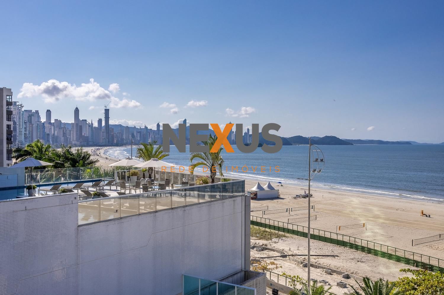 Apartamento beira mar e frente mar no Acqua Residence, BALNEAR...