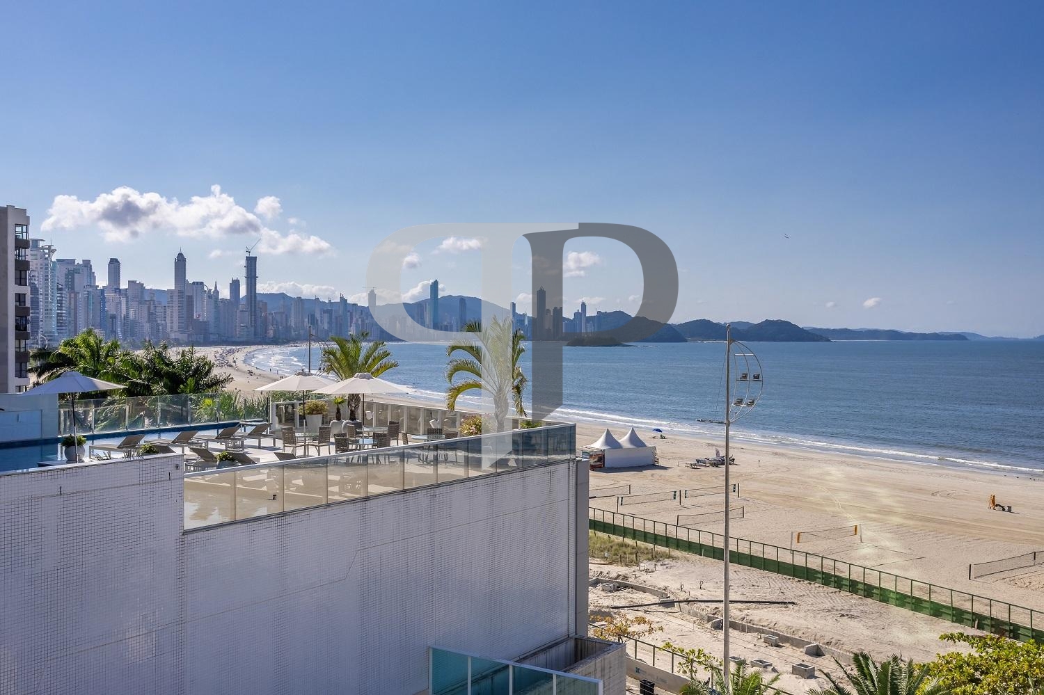 Apartamento beira mar e frente mar no Acqua Residence, BALNEAR...