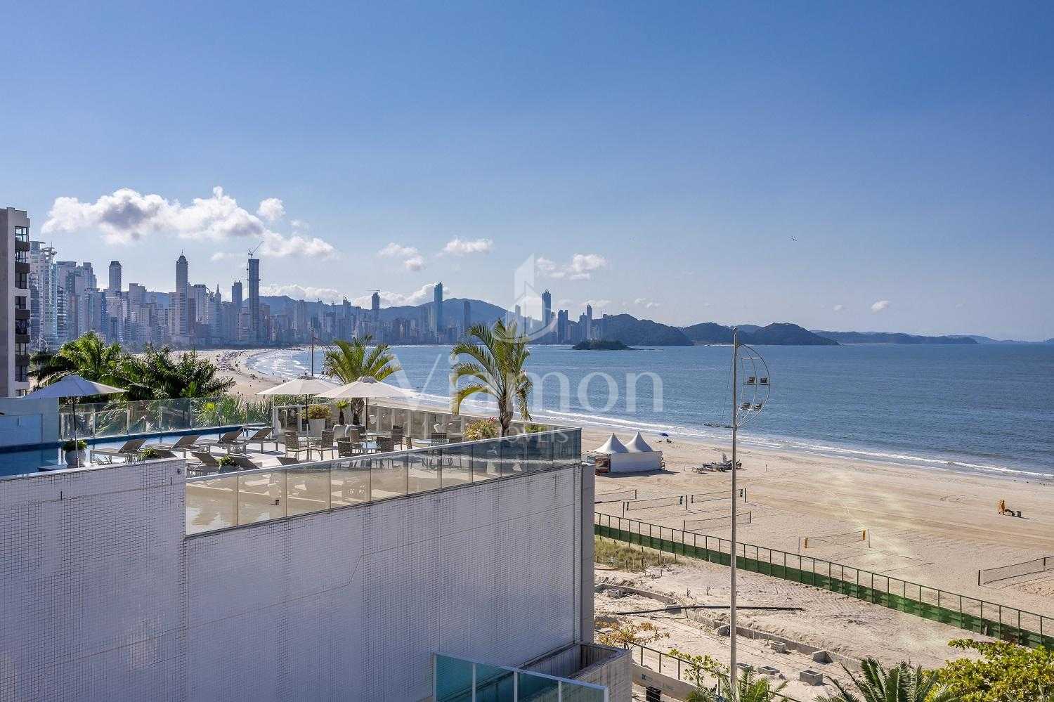 Apartamento beira mar e frente mar no Acqua Residence, BALNEAR...