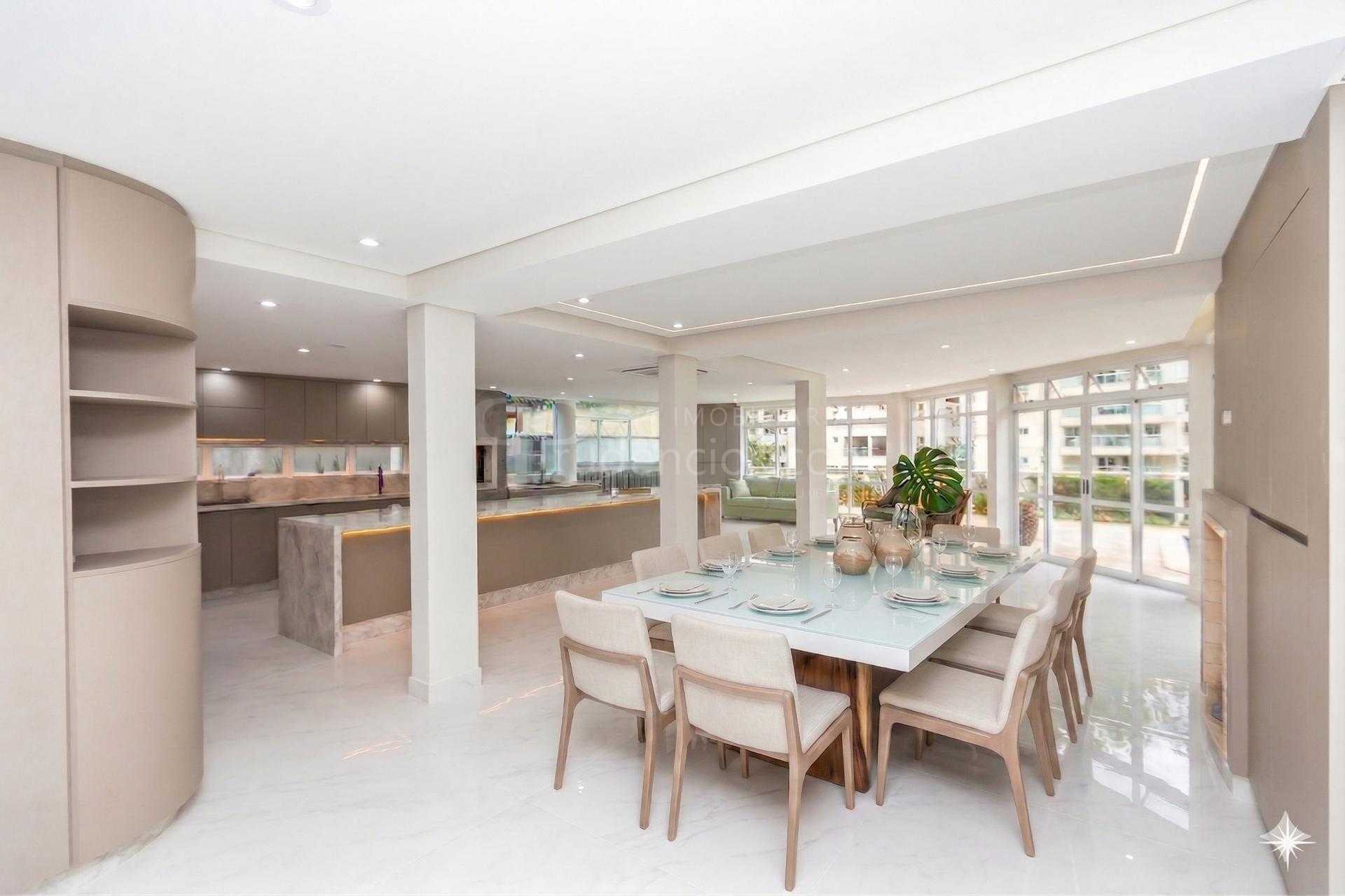 Casa Nova Totalmente Reformada com 4 Suítes e Elevador no Pine...