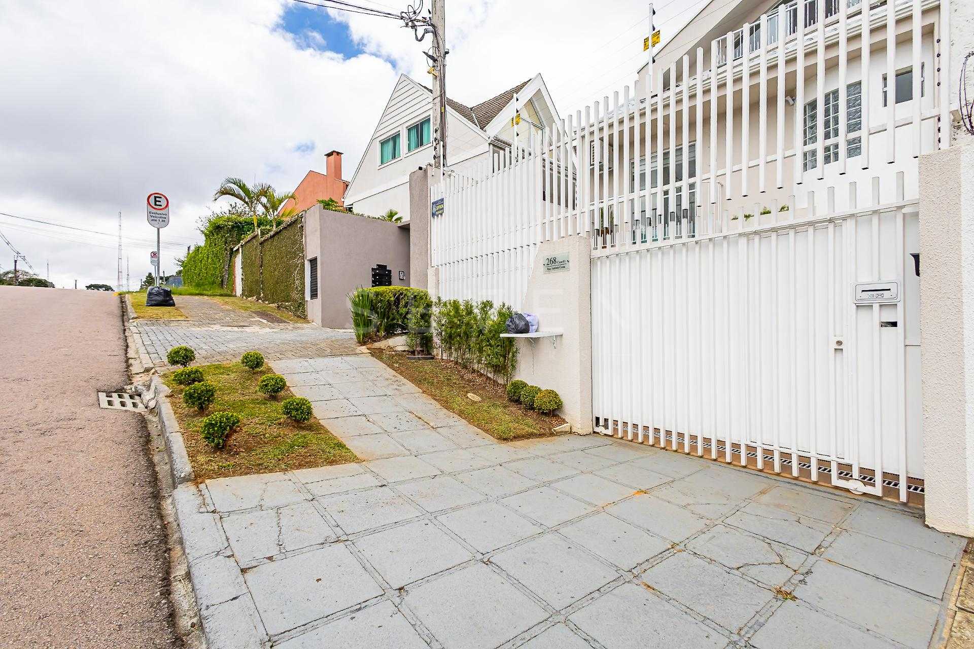 Lindo Sobrado no Vista Alegre 163 m2 recem reformado. R  1.190...