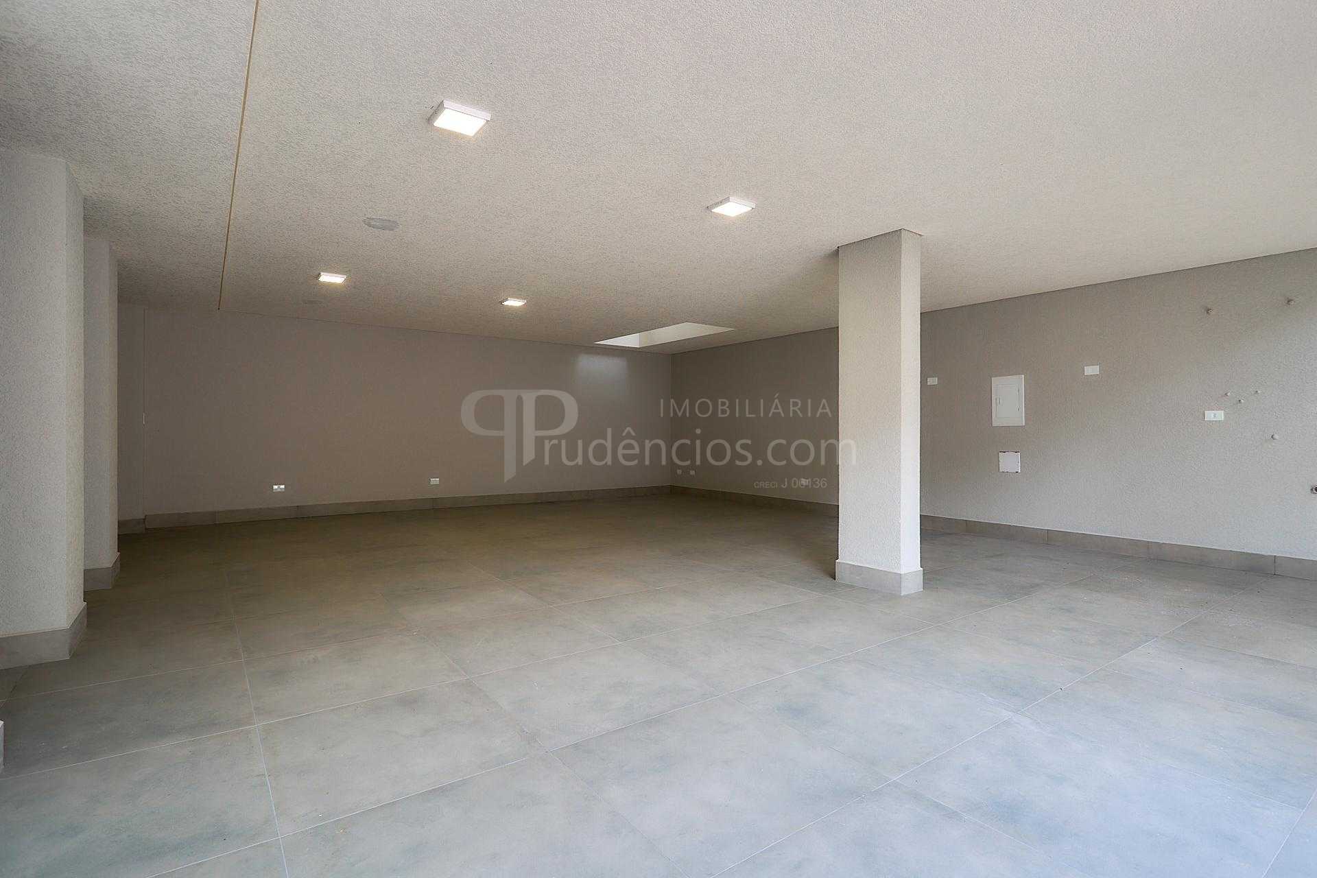 Casa em condominio clube no santa quiteria  CURITIBA - PR