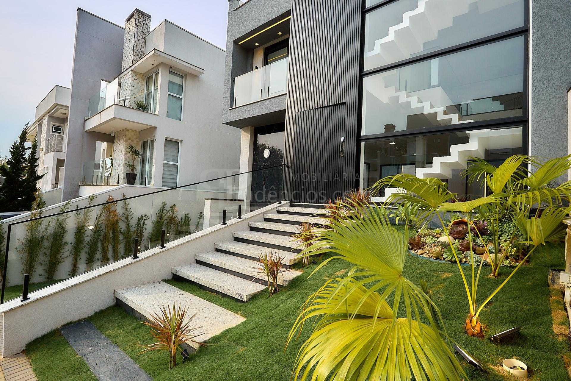 Casa em condominio clube no santa quiteria  CURITIBA - PR