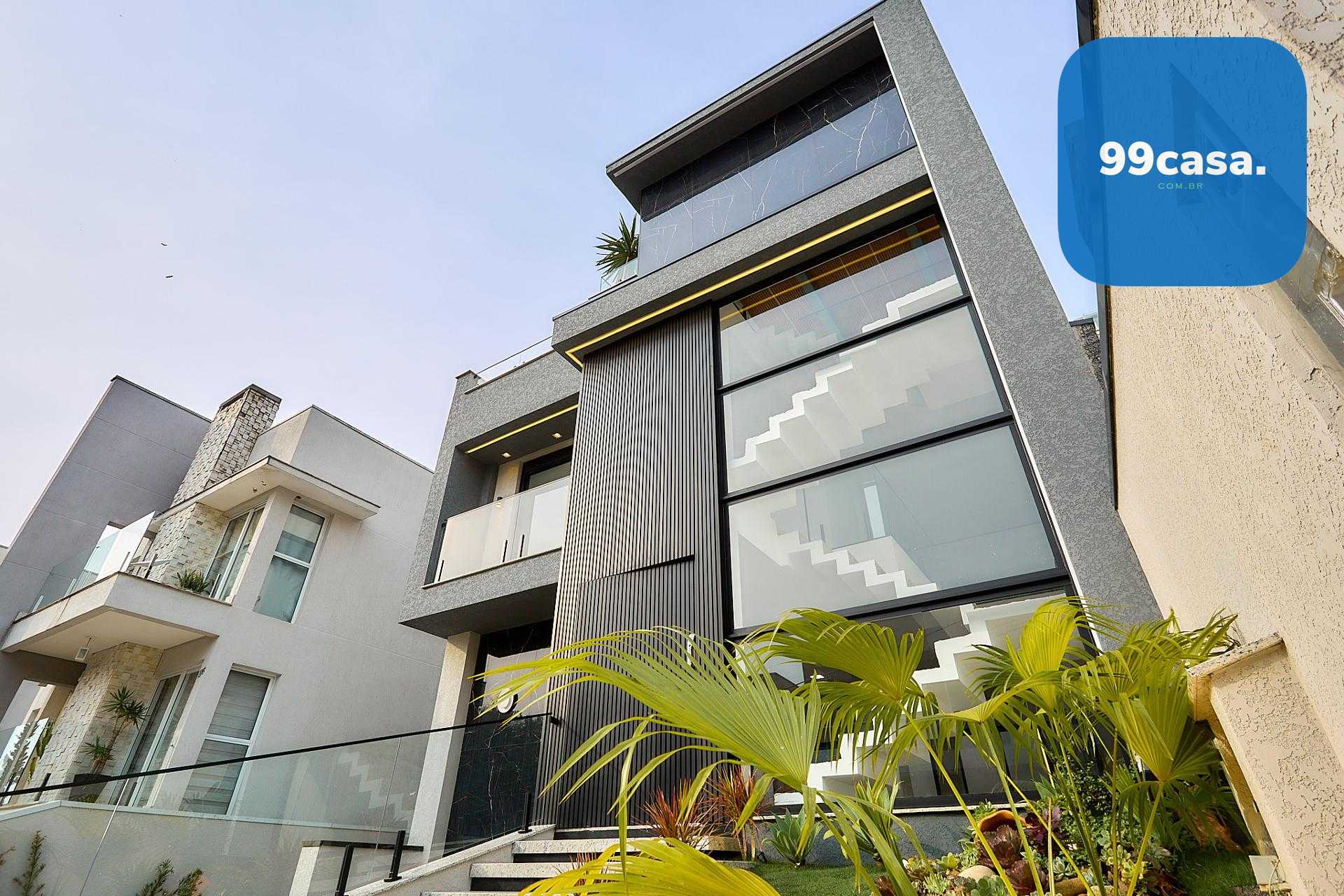 Casa em condominio clube no santa quiteria  CURITIBA - PR