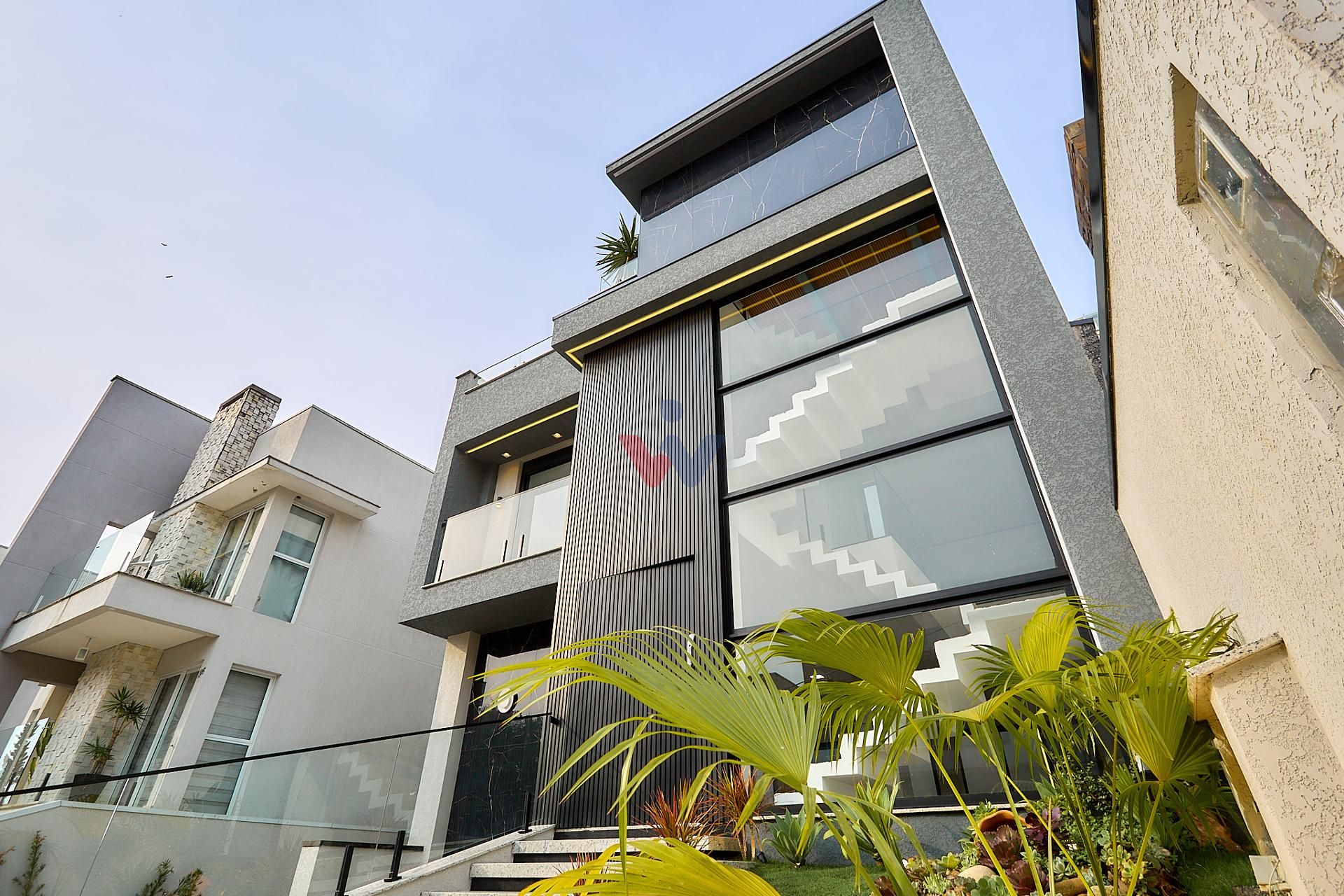 Casa em condominio clube no santa quiteria  CURITIBA - PR