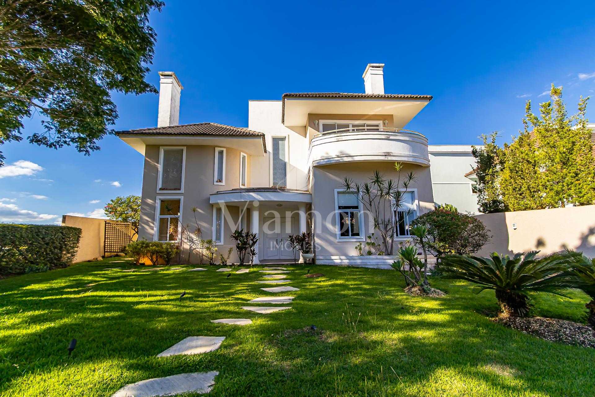 Casa de 5 suítes, piscina, cinema com 670m2 - Alphaville Graci...