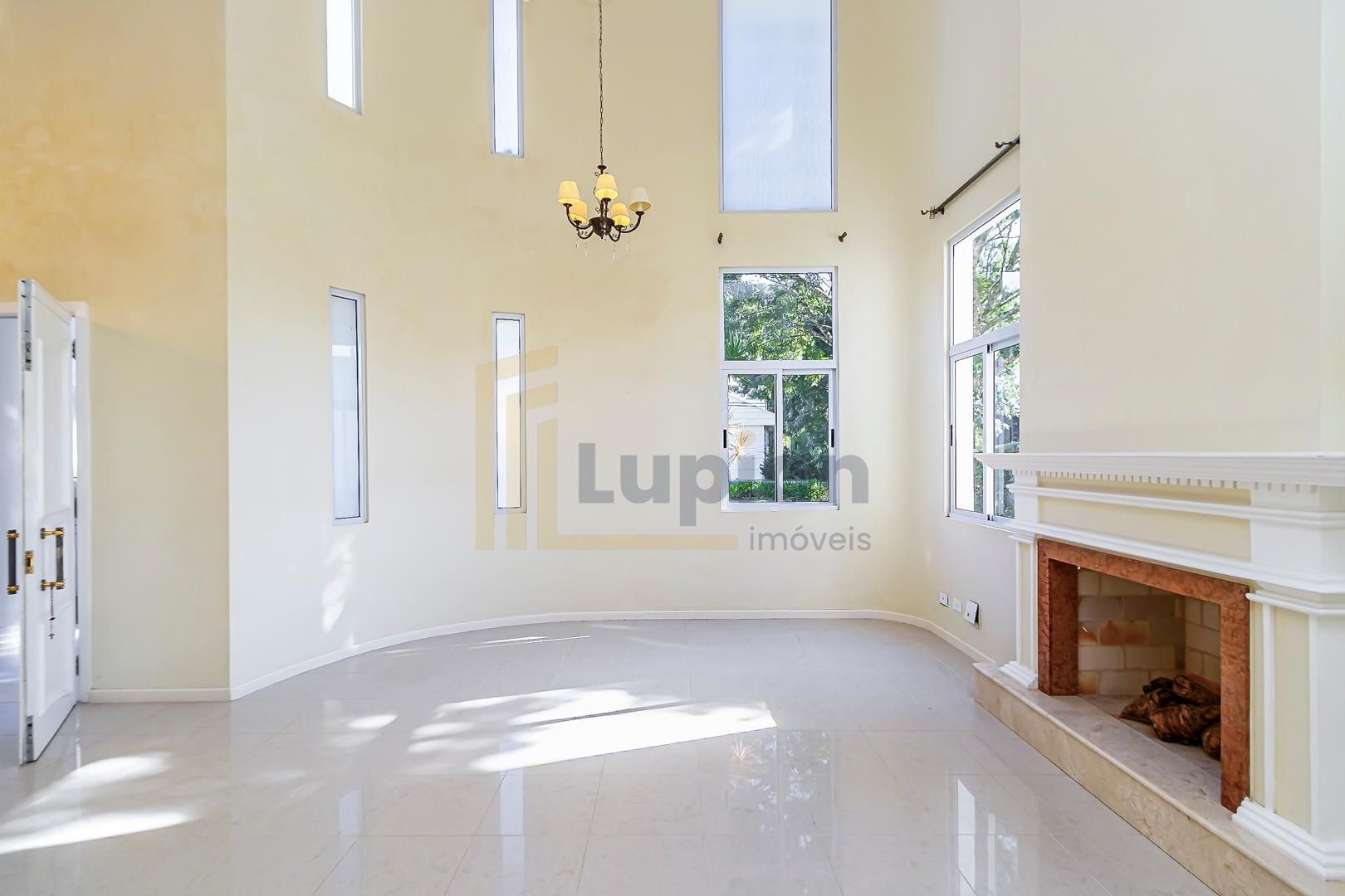 Casa de 5 suítes, piscina, cinema com 670m2 - Alphaville Graci...