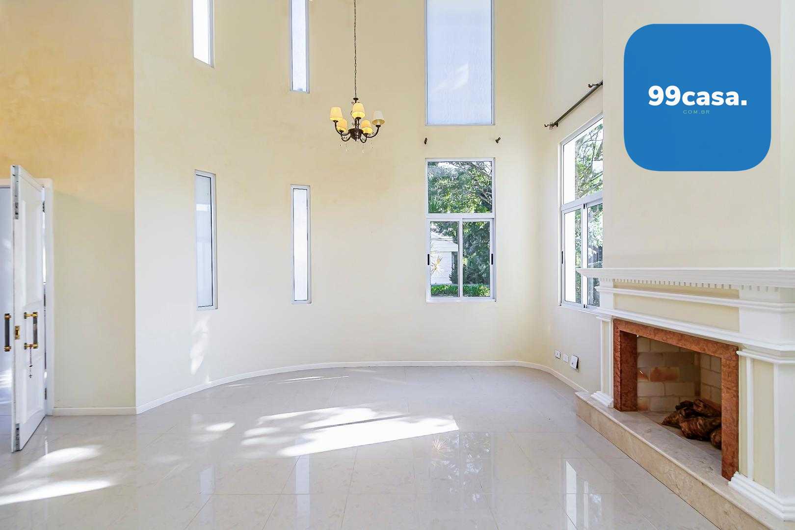 Casa de 5 suítes, piscina, cinema com 670m2 - Alphaville Graci...