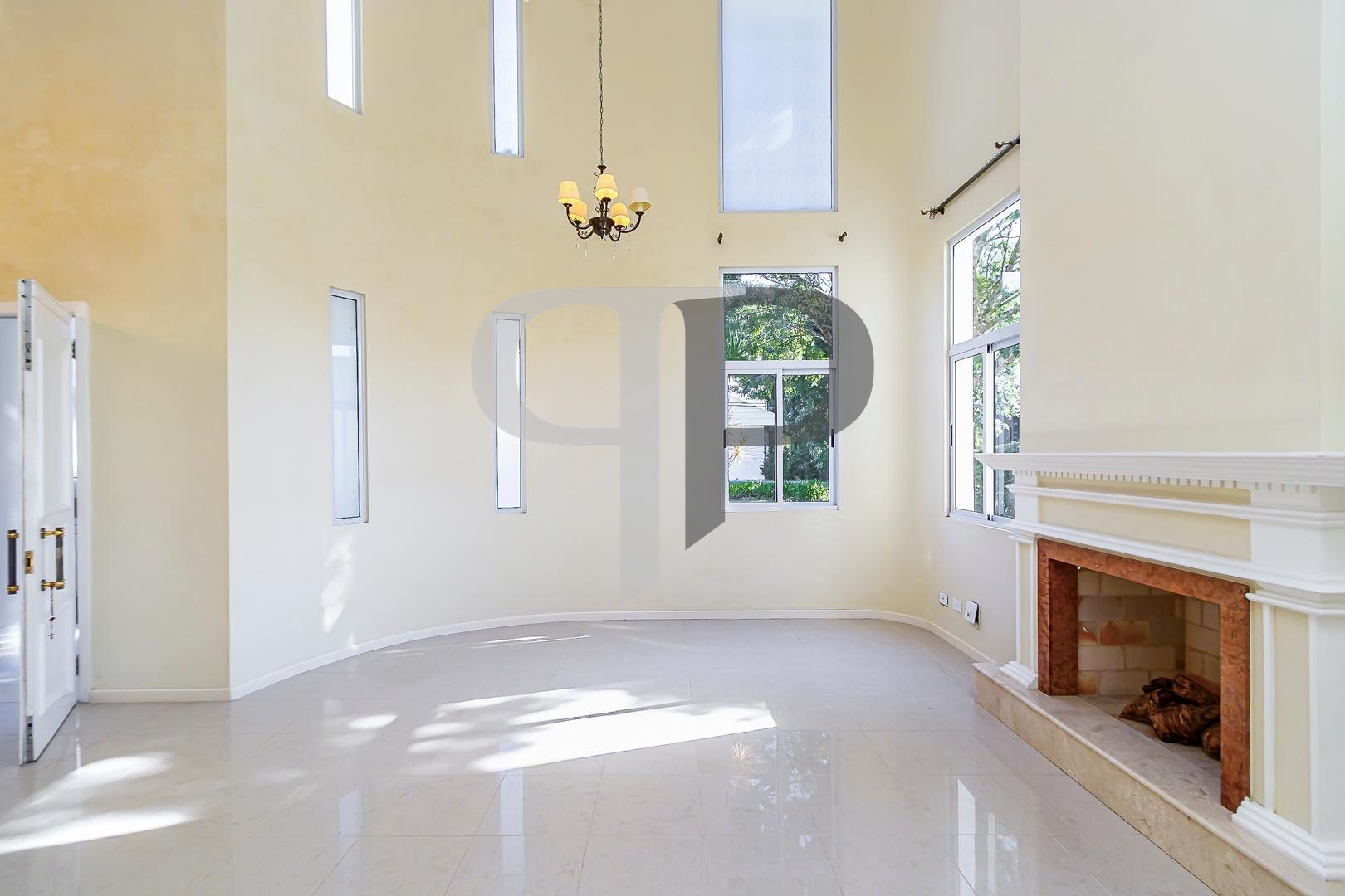 Casa de 5 su?tes, piscina, cinema com 670m2 - Alphaville Graci...