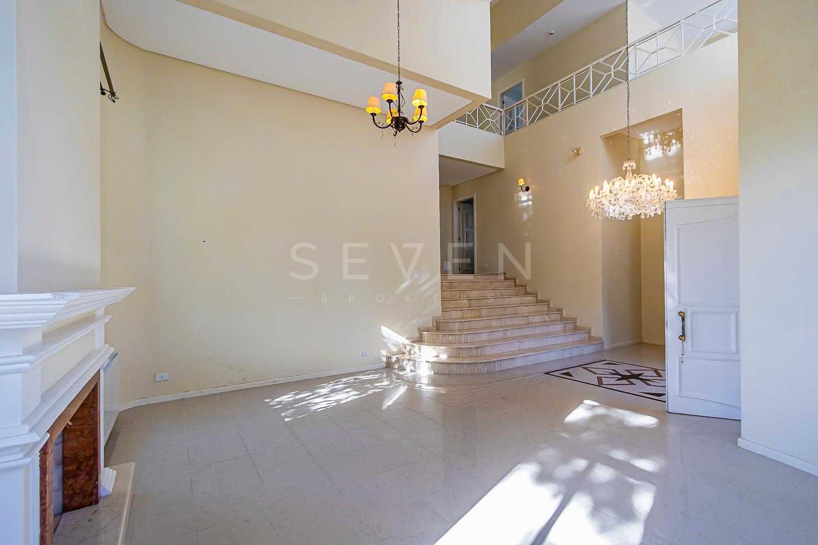 Casa de 5 suítes, piscina, cinema com 670m2 - Alphaville Graci...