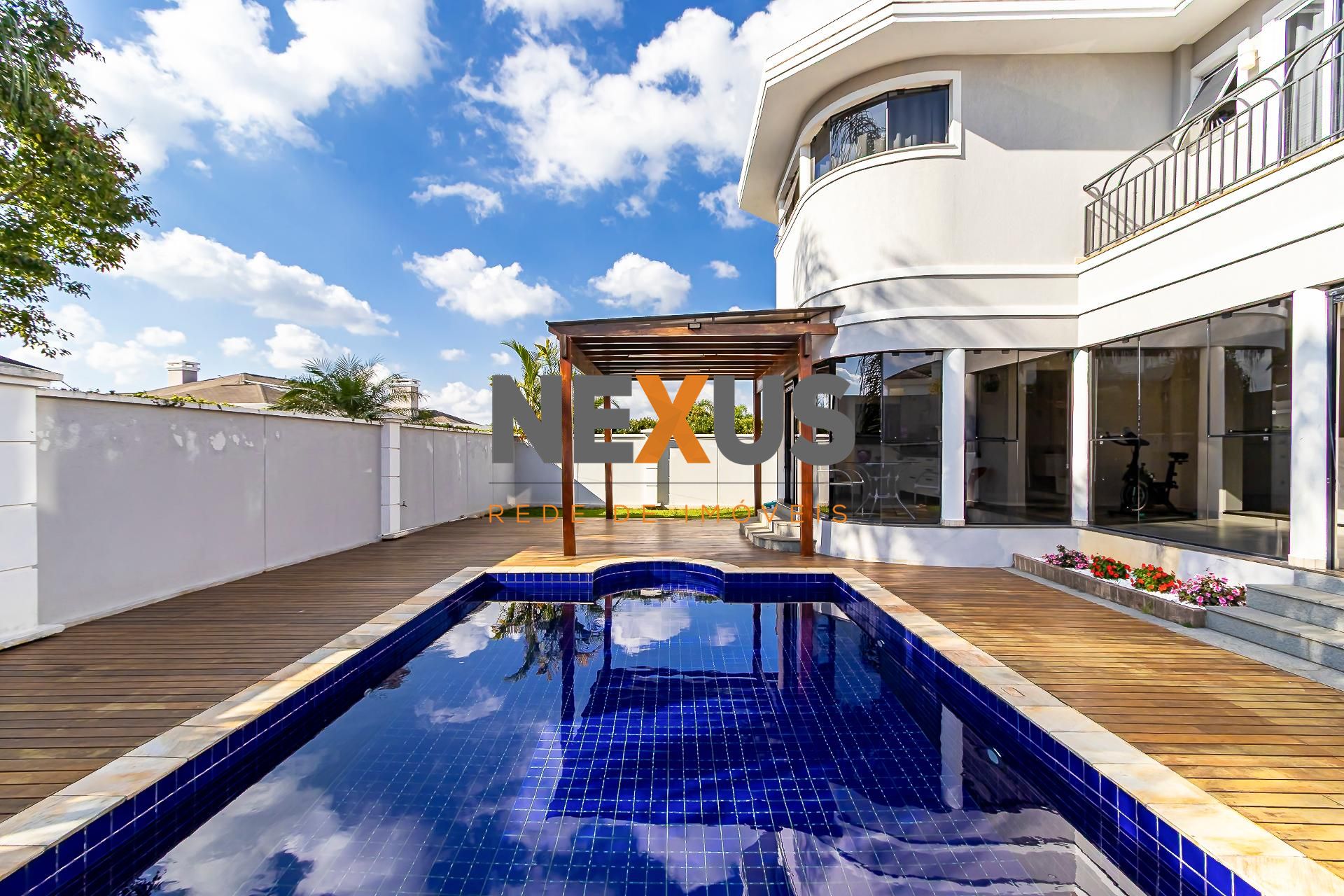 Casa com 4 suítes e piscina à venda, 453m2, Alphaville Gracios...