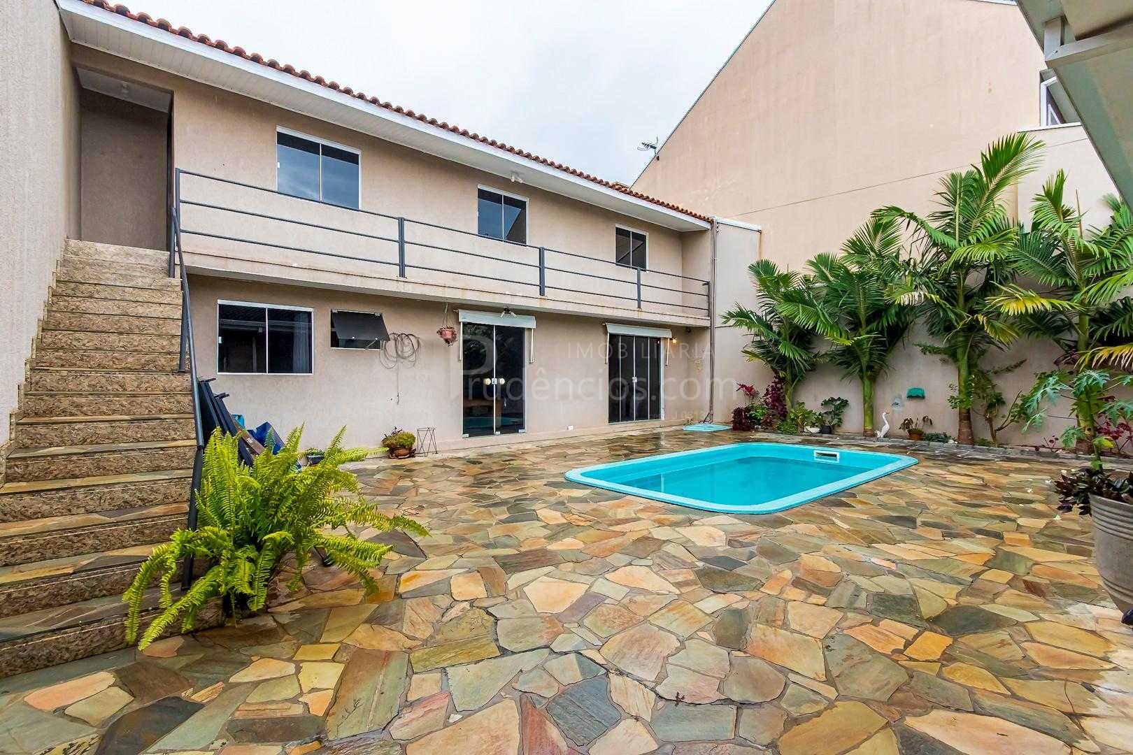 Casa Térrea 247m  no Santa Cândida  Piscina, Espaço Gourmet e ...