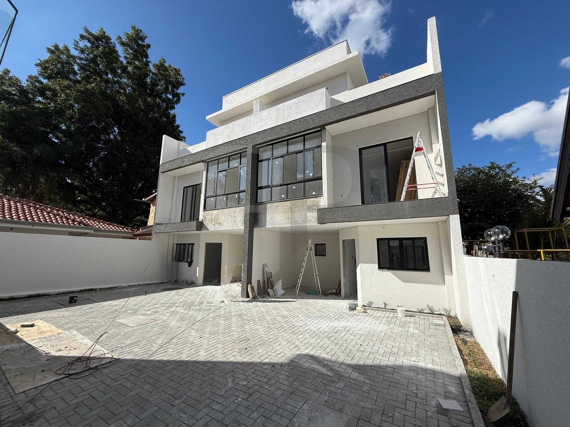 Apartamento 40m  no Port?o ao lado do Terminal e Shopping Pall...