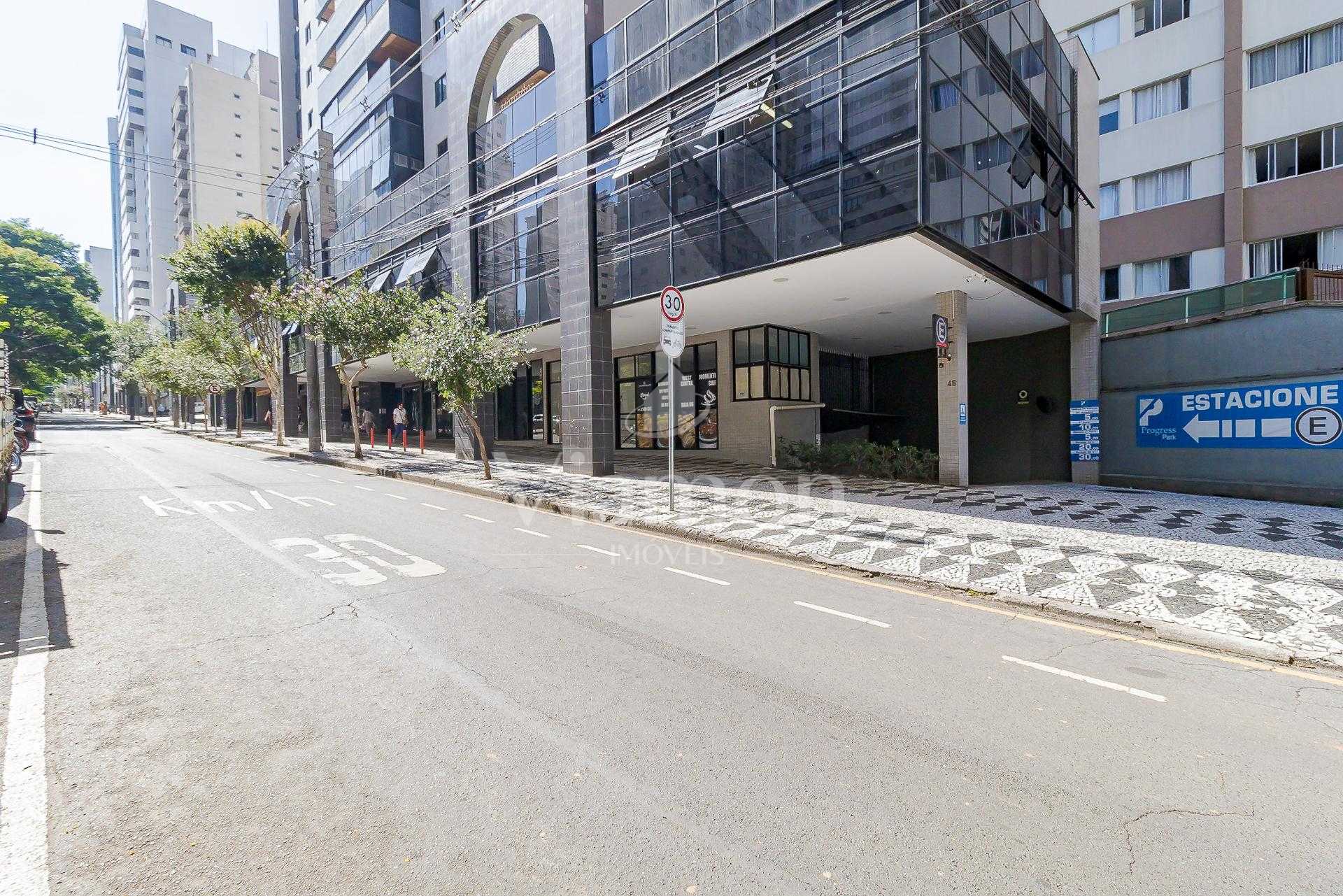 Apartamento mobiliado reformado à venda, champagnat, CURITIBA ...