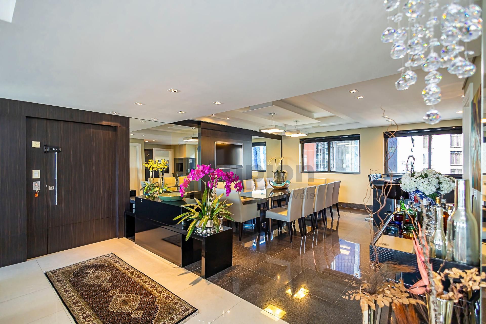 Apartamento com 4 suítes, e muito, luxo à venda, Bairro: Batel...