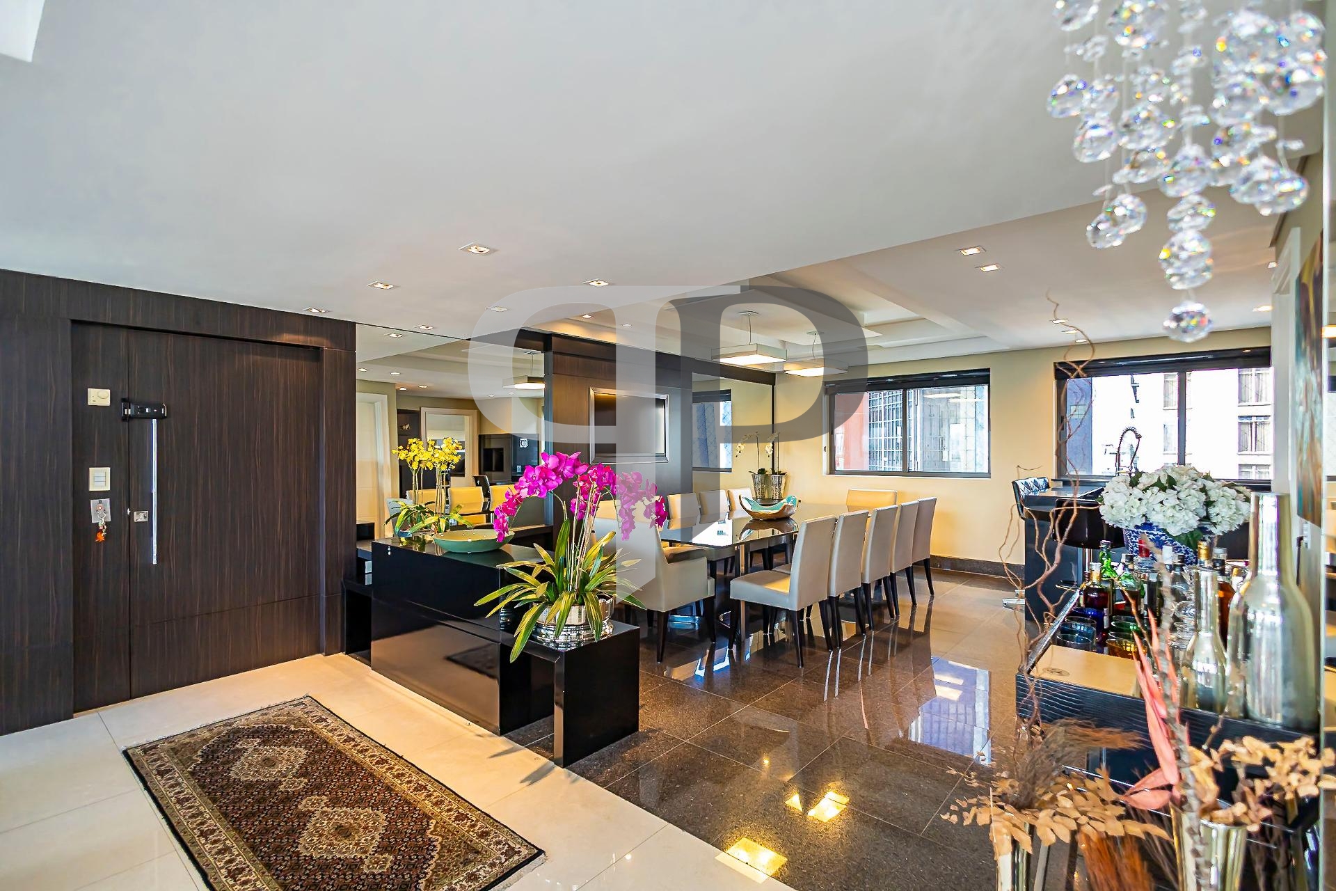 Apartamento com 4 suítes, e muito, luxo à venda, Bairro: Batel...