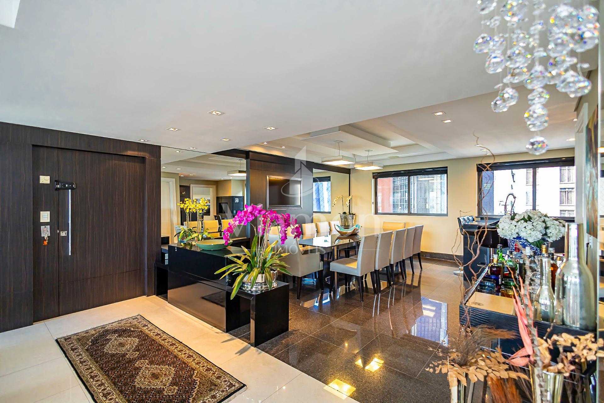 Apartamento com 4 suítes, e muito, luxo à venda, Bairro: Batel...