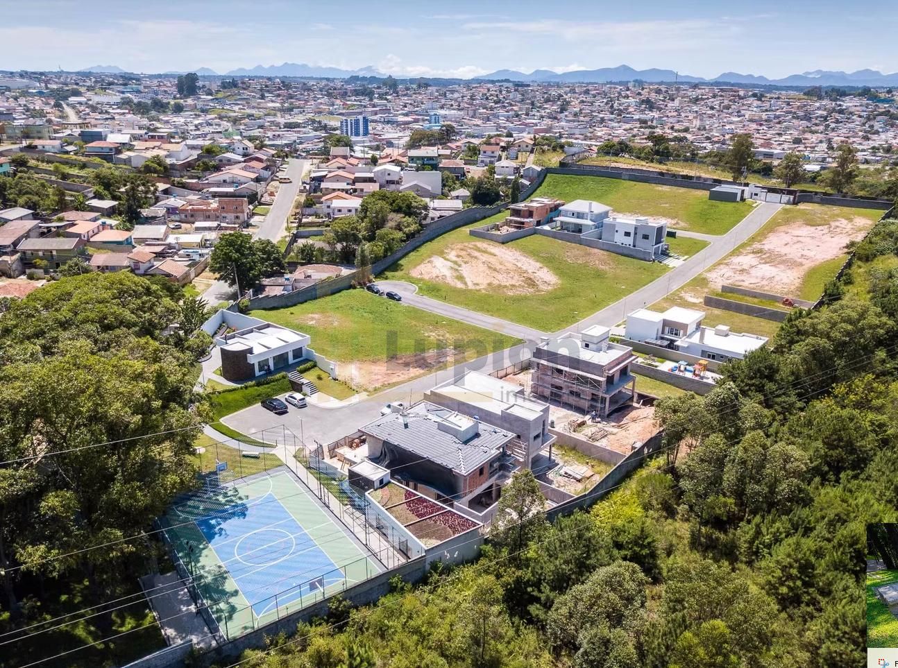 Terreno de esquina 700m² com projeto aprovado - Alta Vista Con...