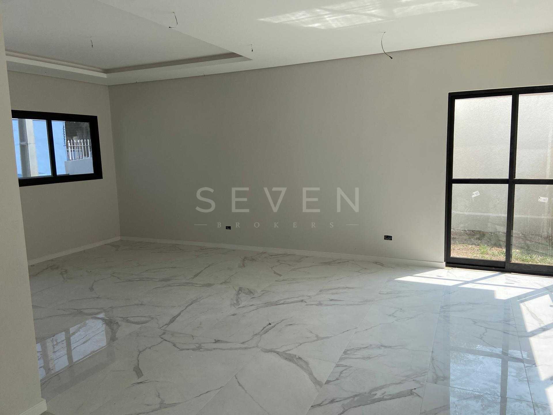 Linda casa triplex 212m2 no coracao do jardim Social, R$ 1.290...