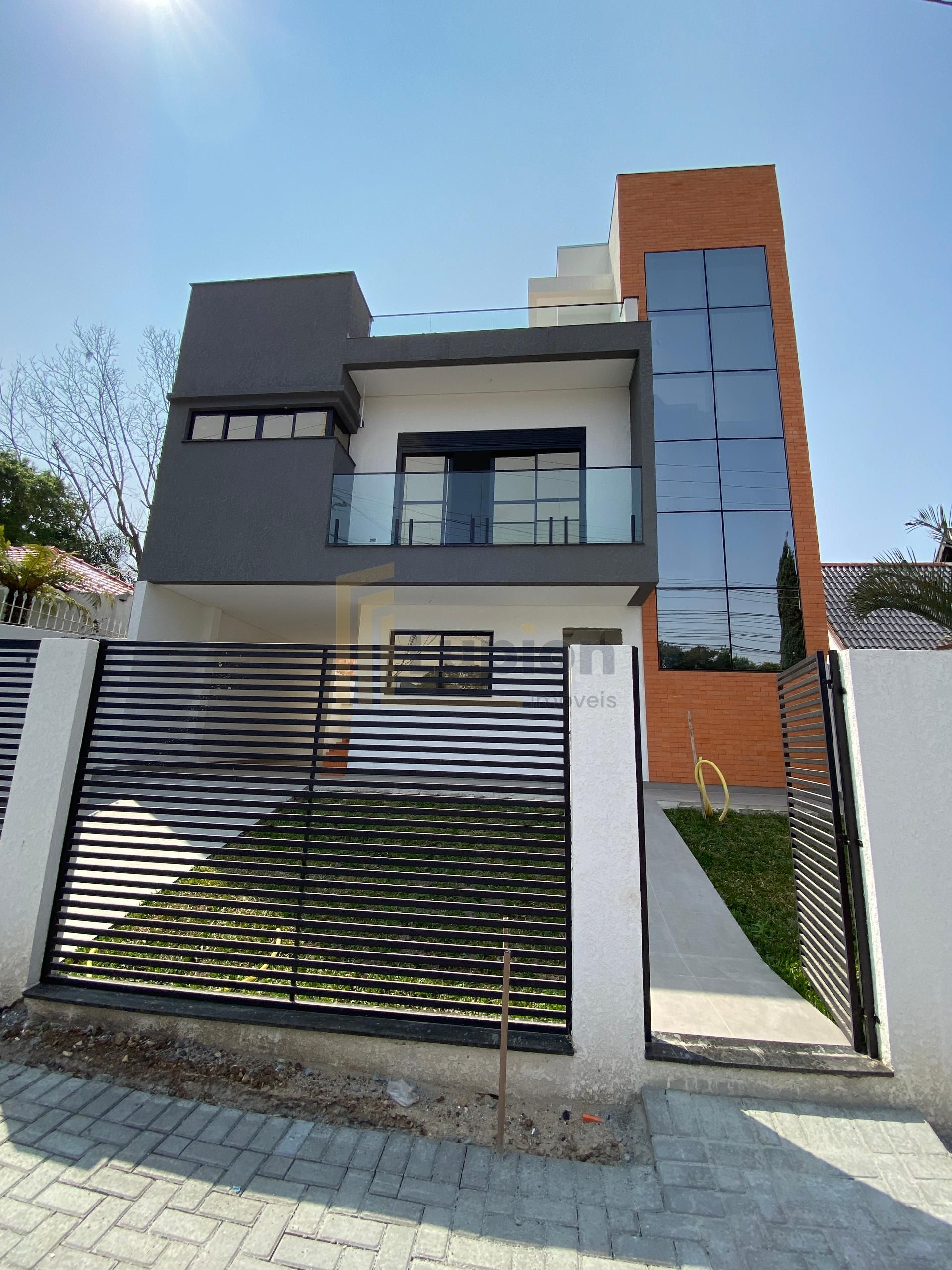 Linda casa triplex 212m2 no coracao do jardim Social, R$ 1.290...