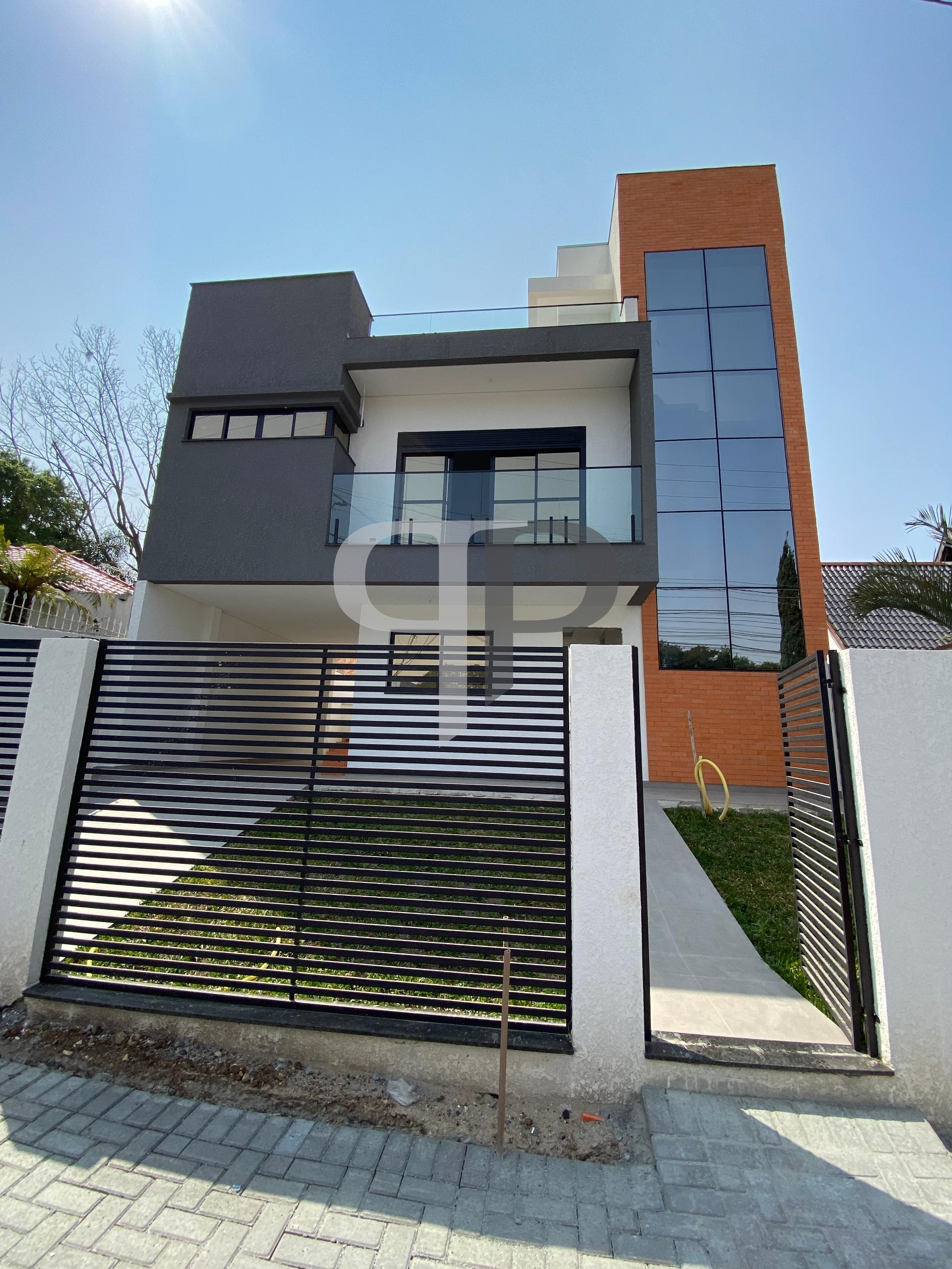 Linda casa triplex 212m2 no coracao do jardim Social, R$ 1.290...