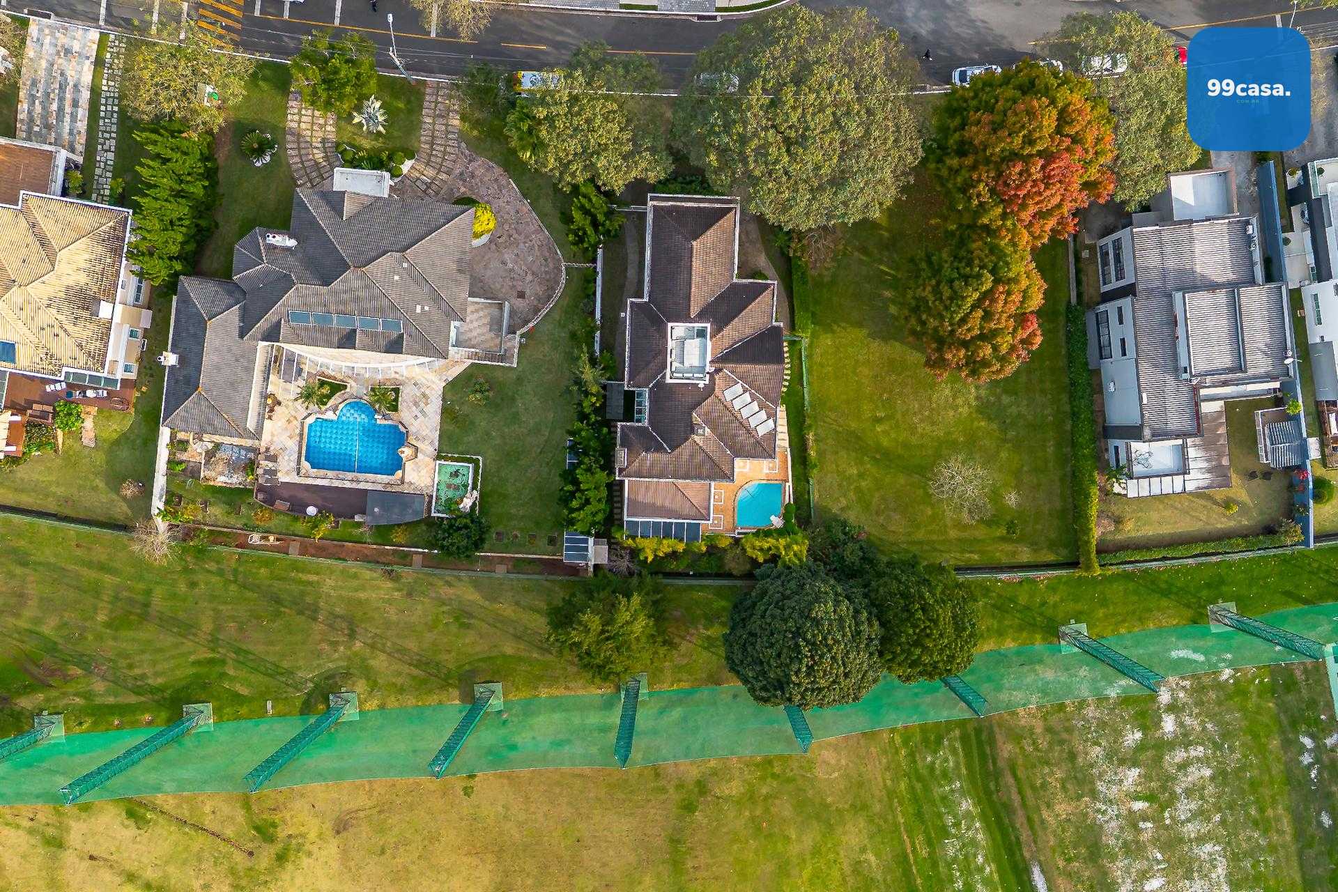 Casa 4 suítes fundos p campo de golfe à venda, Alphaville Grac...