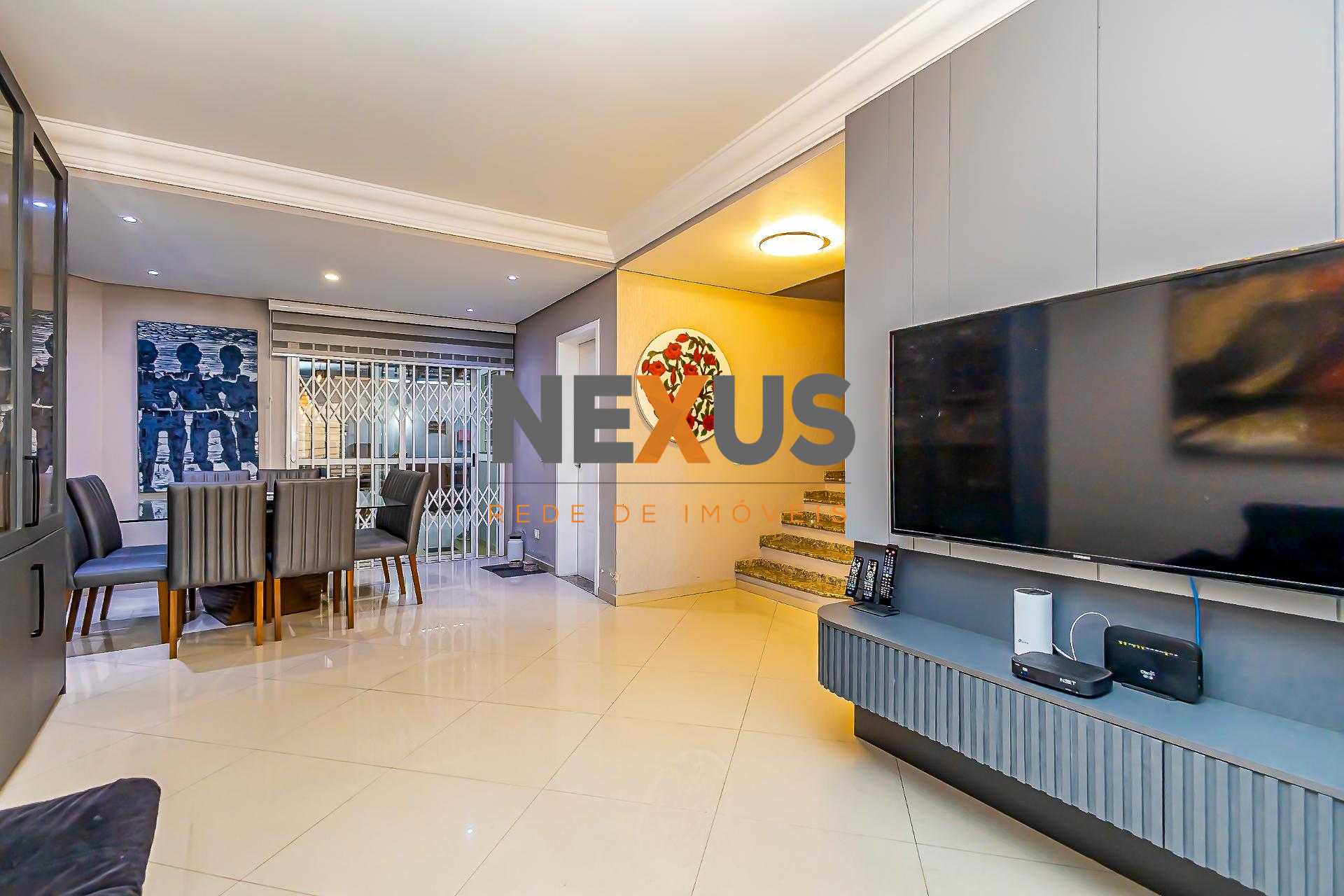 Sobrado Triplex em condomínio fechado - 3 quartos à venda - Ja...