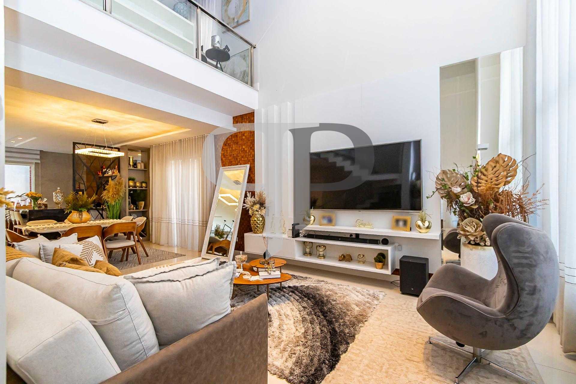 Casa Alto Padrão - Cond. Boulevard Versailles - Uberaba, CURIT...