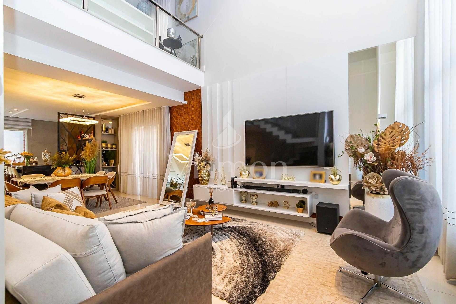Casa Alto Padrão - Cond. Boulevard Versailles - Uberaba, CURIT...