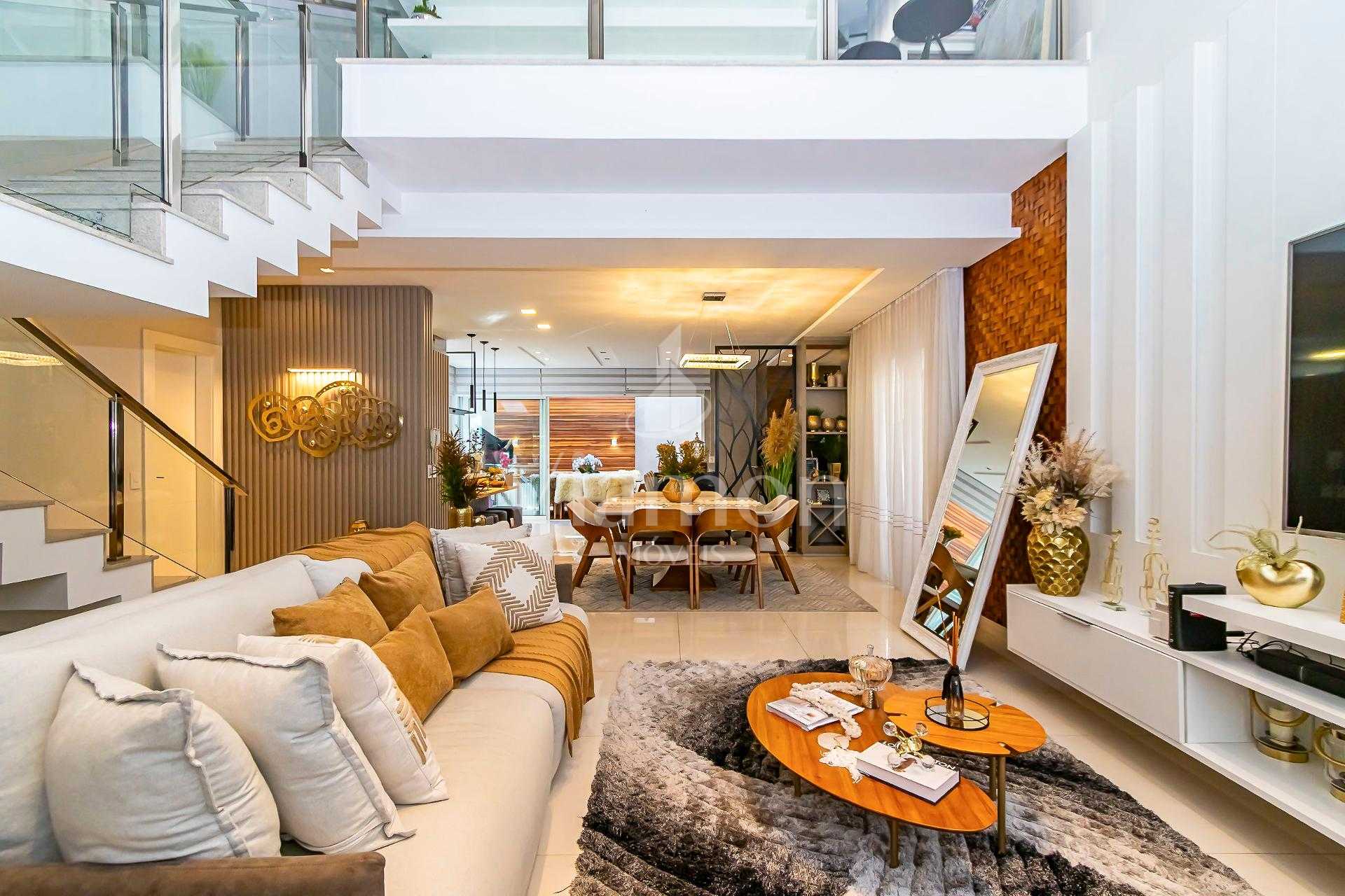 Casa Alto Padrão - Cond. Boulevard Versailles - Uberaba, CURIT...