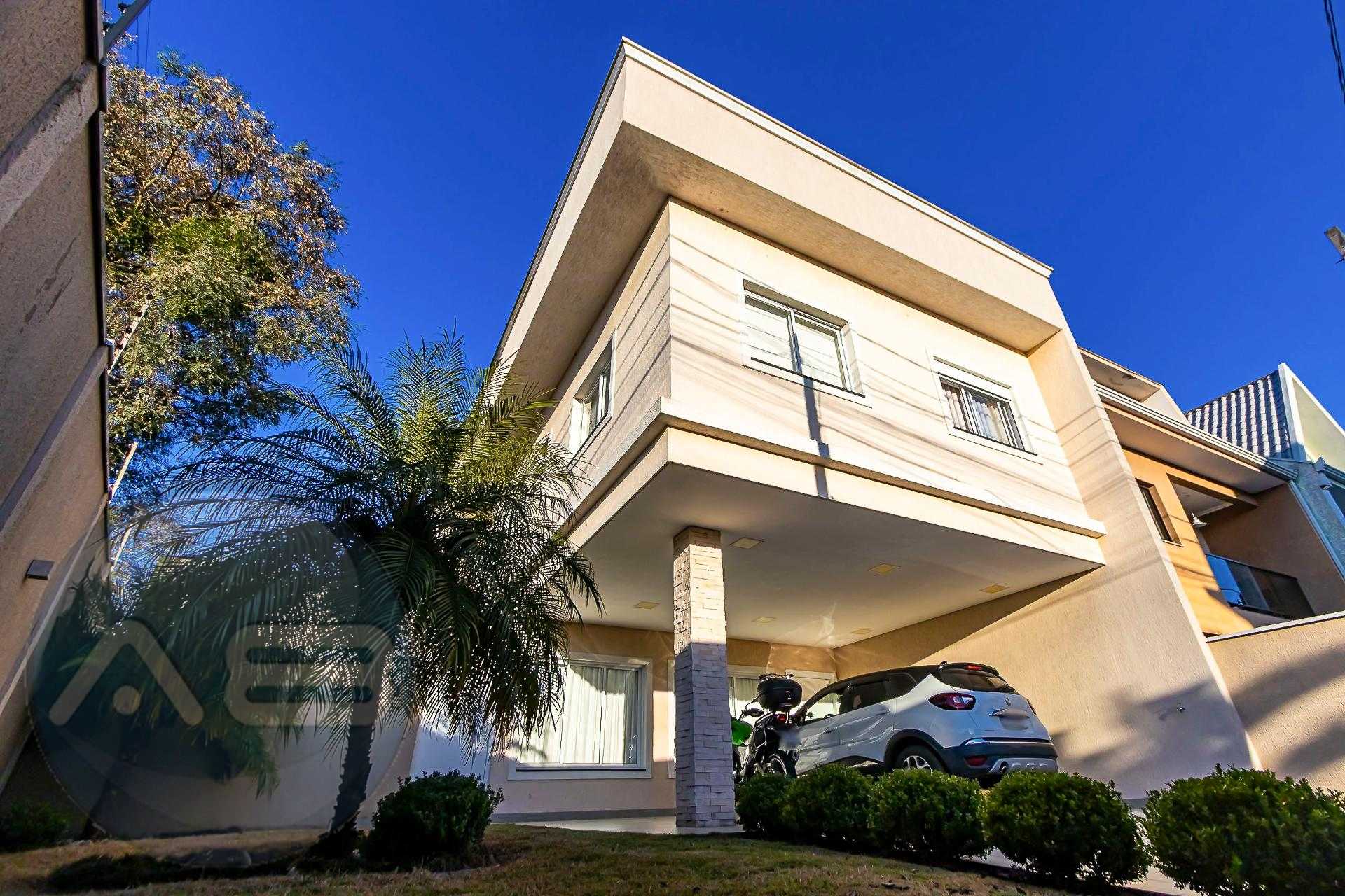 CASA EM CONDOMINIO FECHADO NO BAIRRO - UBERABA - GREEN VALLEY