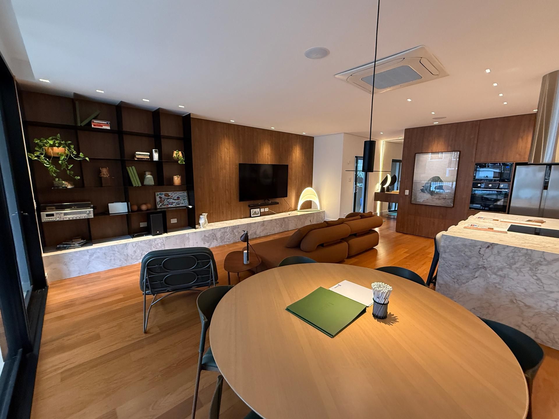 Apartamento com a melhor estrutura de clube no Juveve/Ahu, CUR...