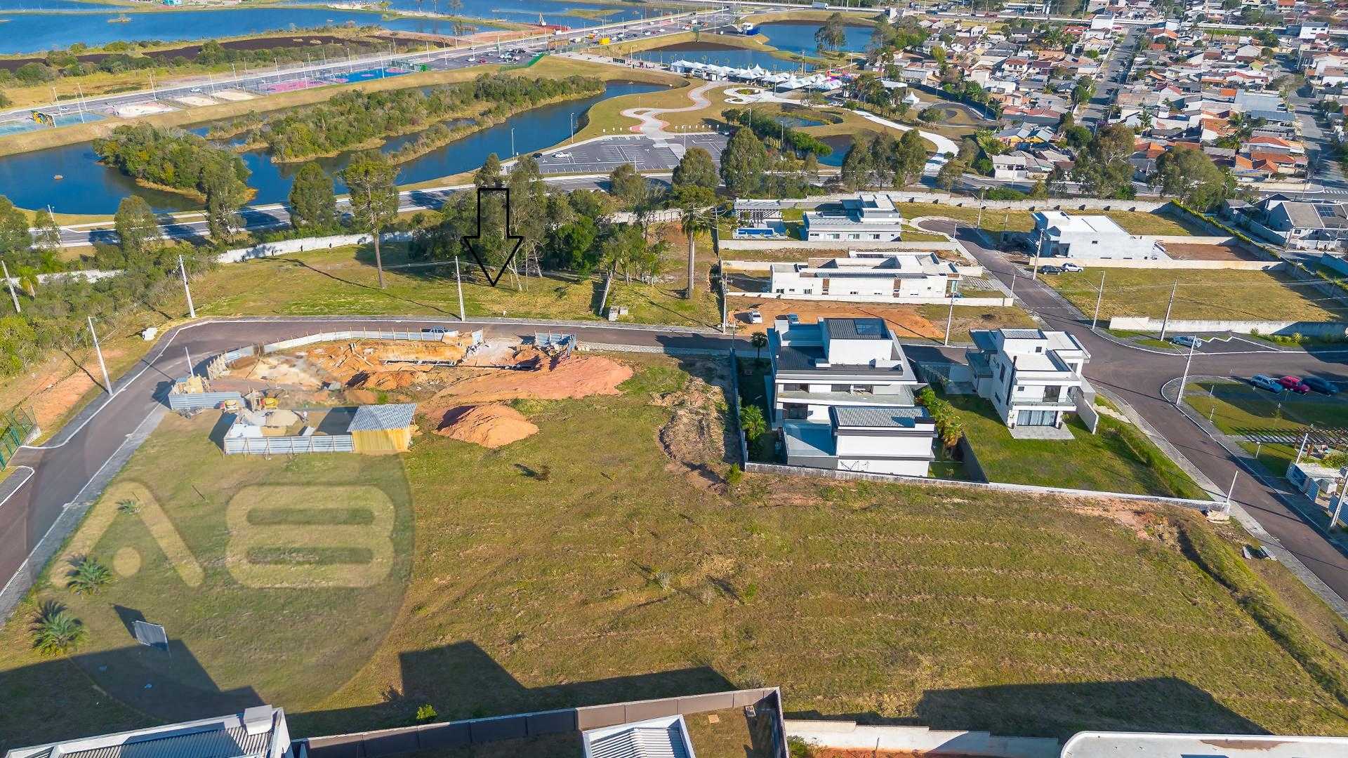 Terreno em Condominio Fechado com 1593 m2, Pinhais. Vista Serr...
