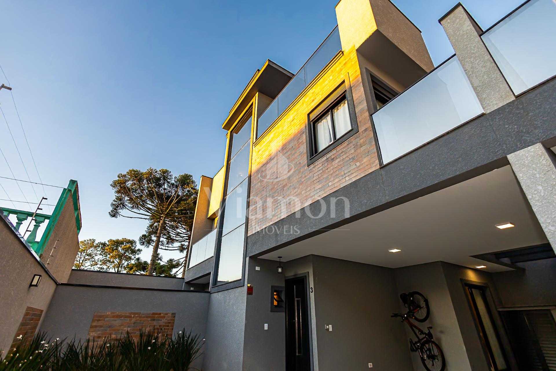 Lindo Sobrado alto padrão todo mobiliado em condominio no Hugo...