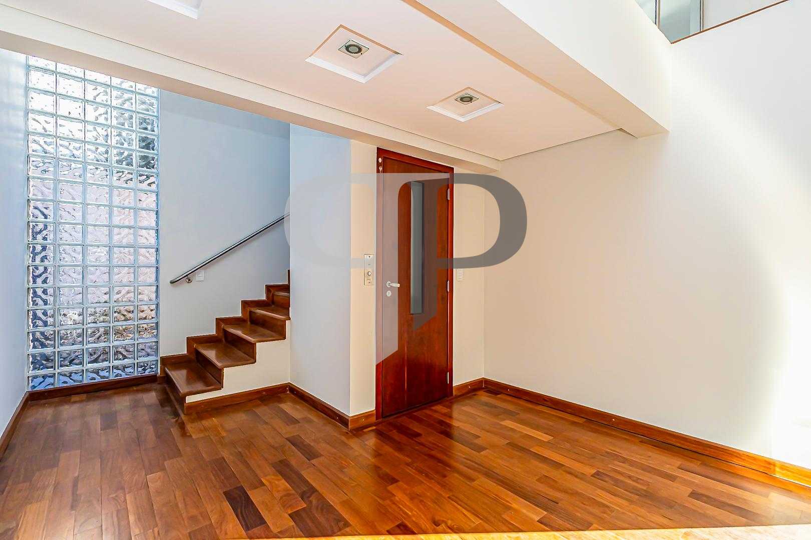Casa à venda 4 dorm e elevador, Alphaville Pinheiros, PINHAIS ...