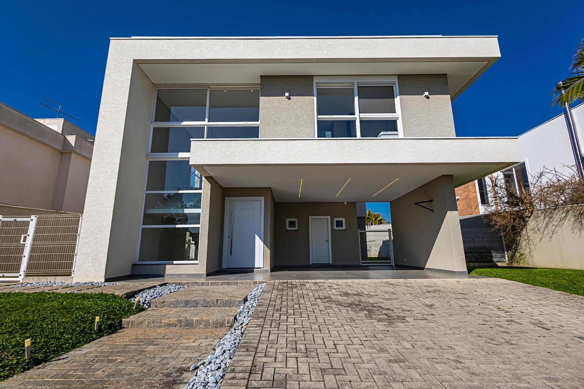 Casa Seminova à venda 4 dorm e quintal amplo, Alphaville Graci...