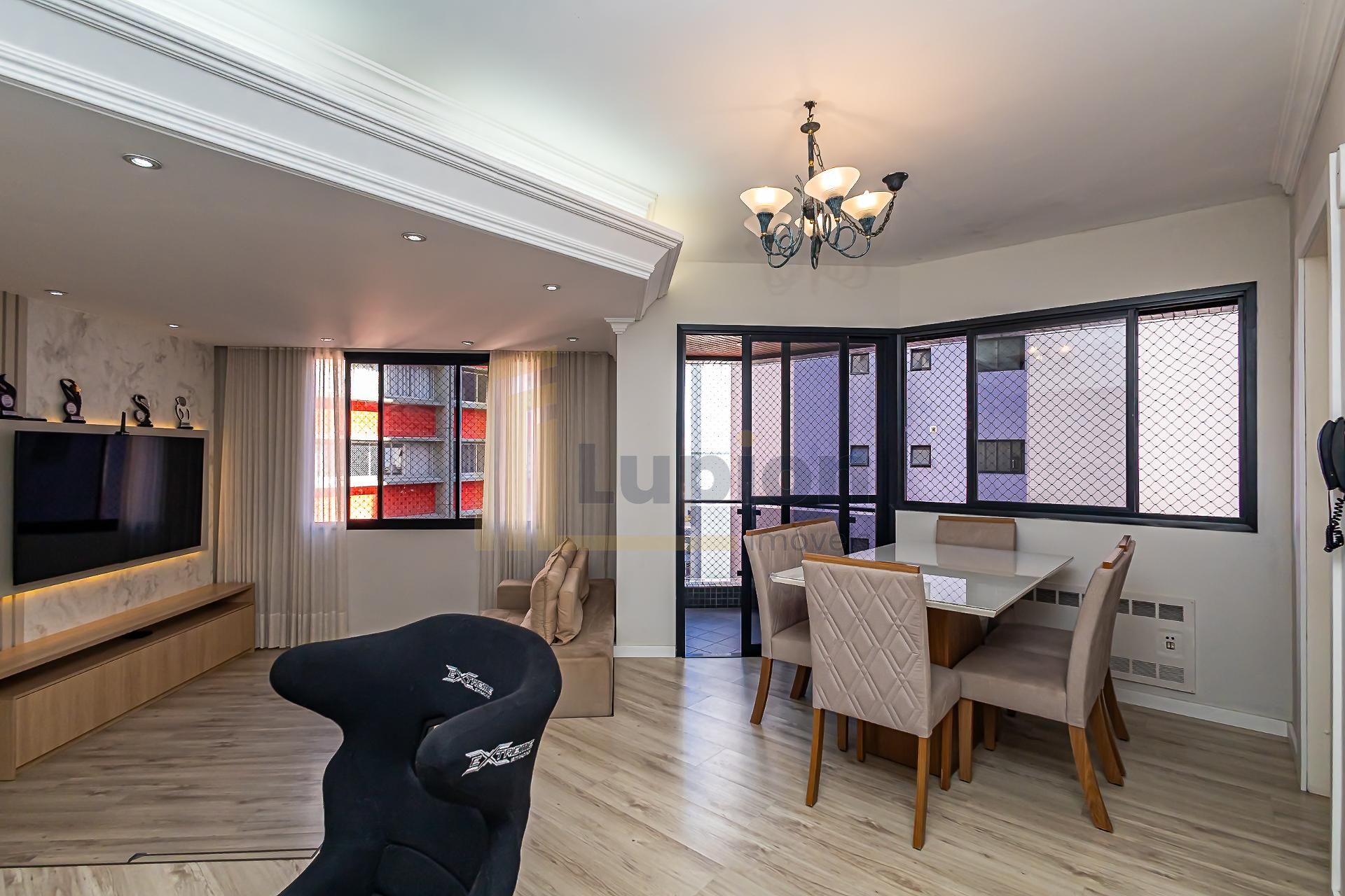 Apartamento com 2 dormitórios mobiliado, proximo da praça do J...